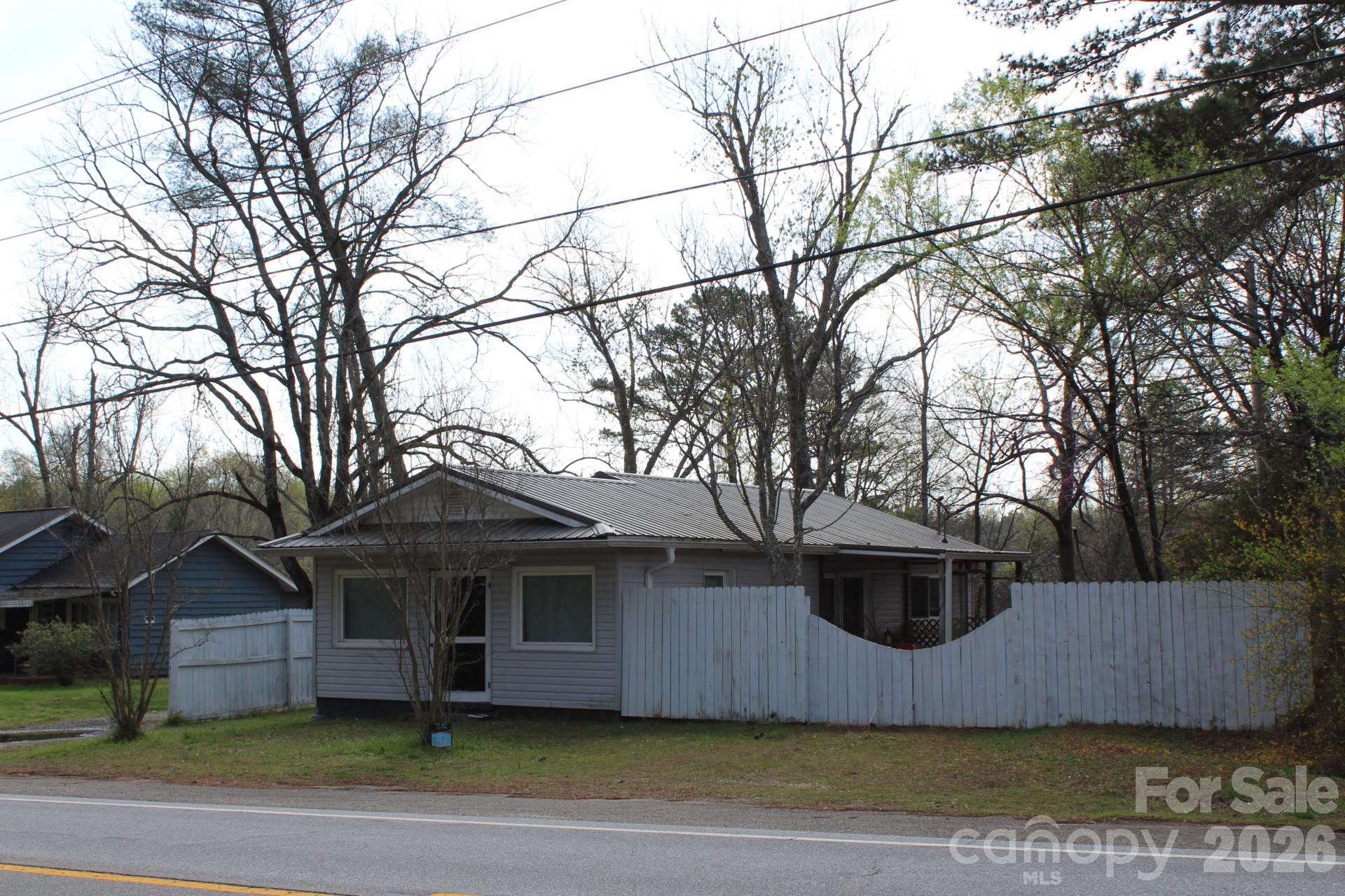 7282 Nc Highway 108 Highway E Mill Spring NC 28756