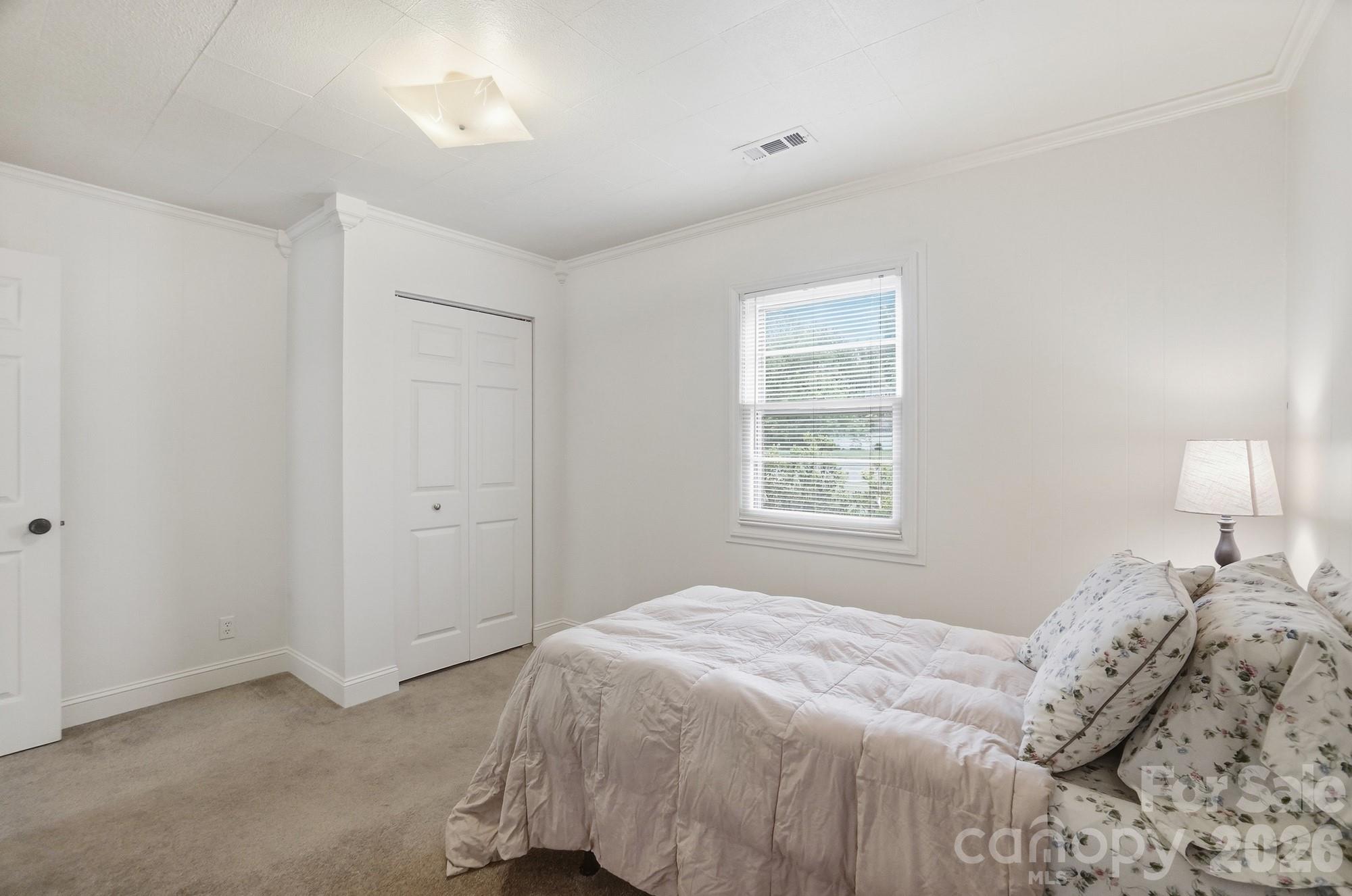12006 Swanee Lane Charlotte NC 28273