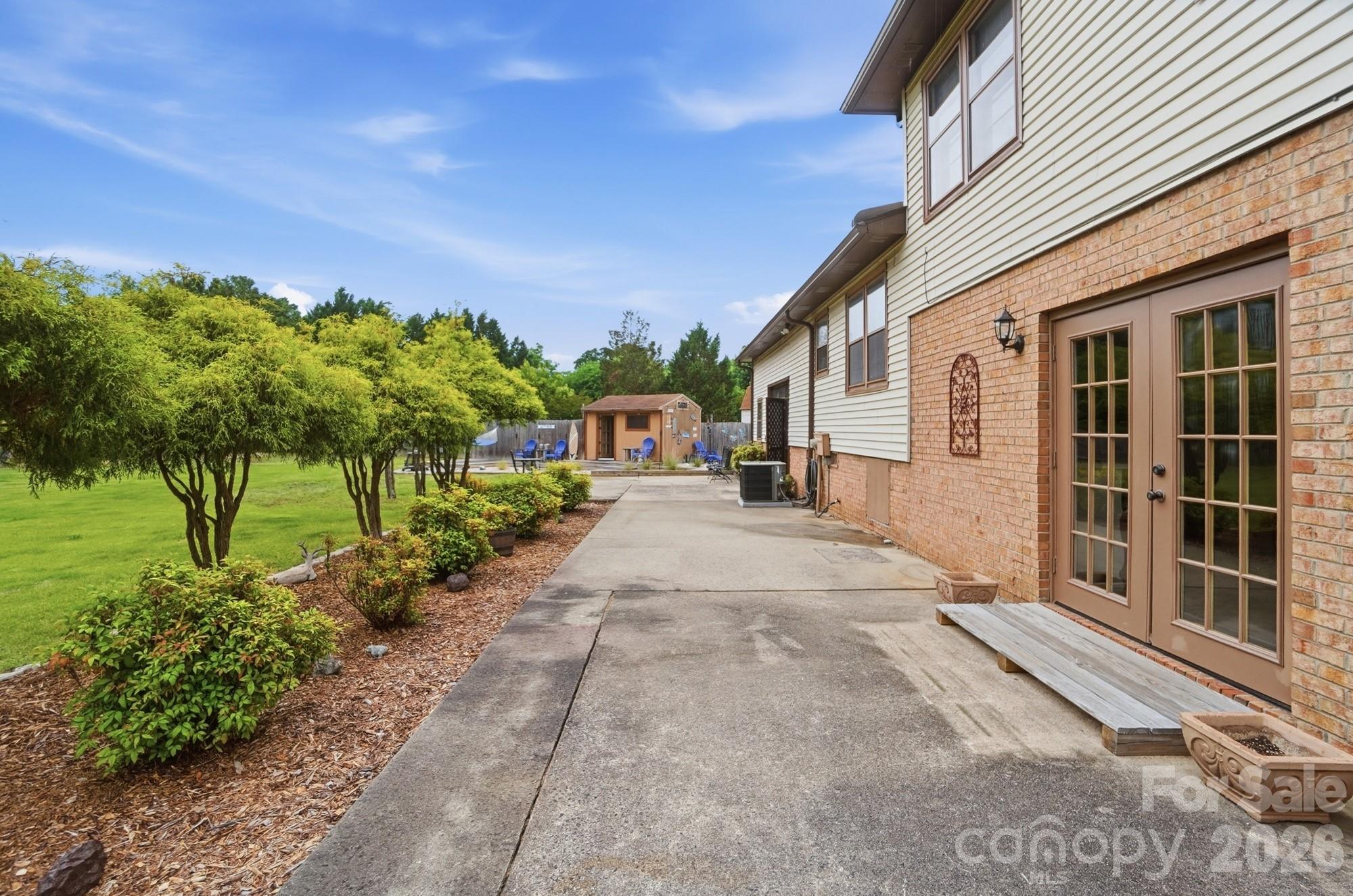 12006 Swanee Lane Charlotte NC 28273