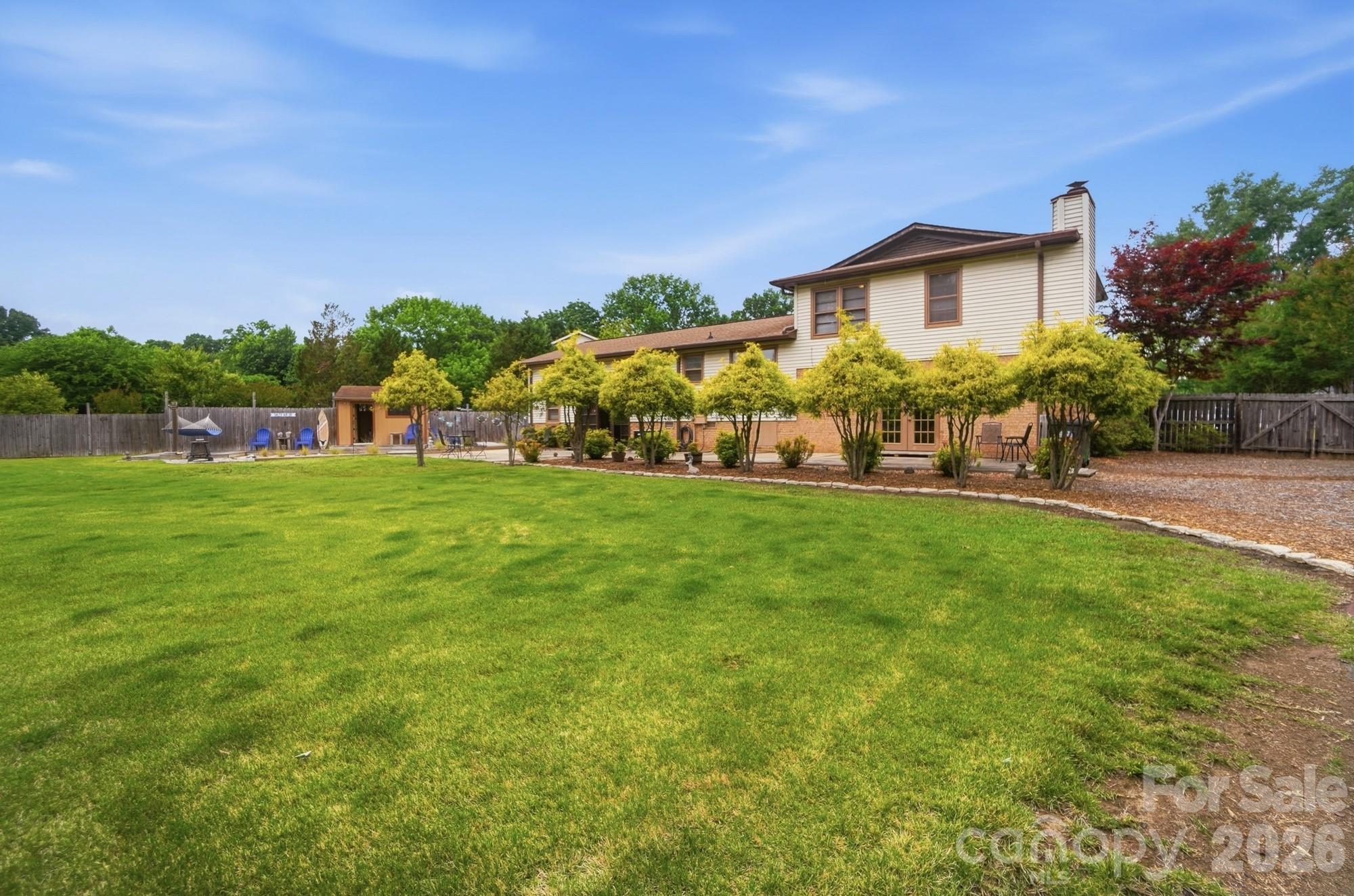 12006 Swanee Lane Charlotte NC 28273
