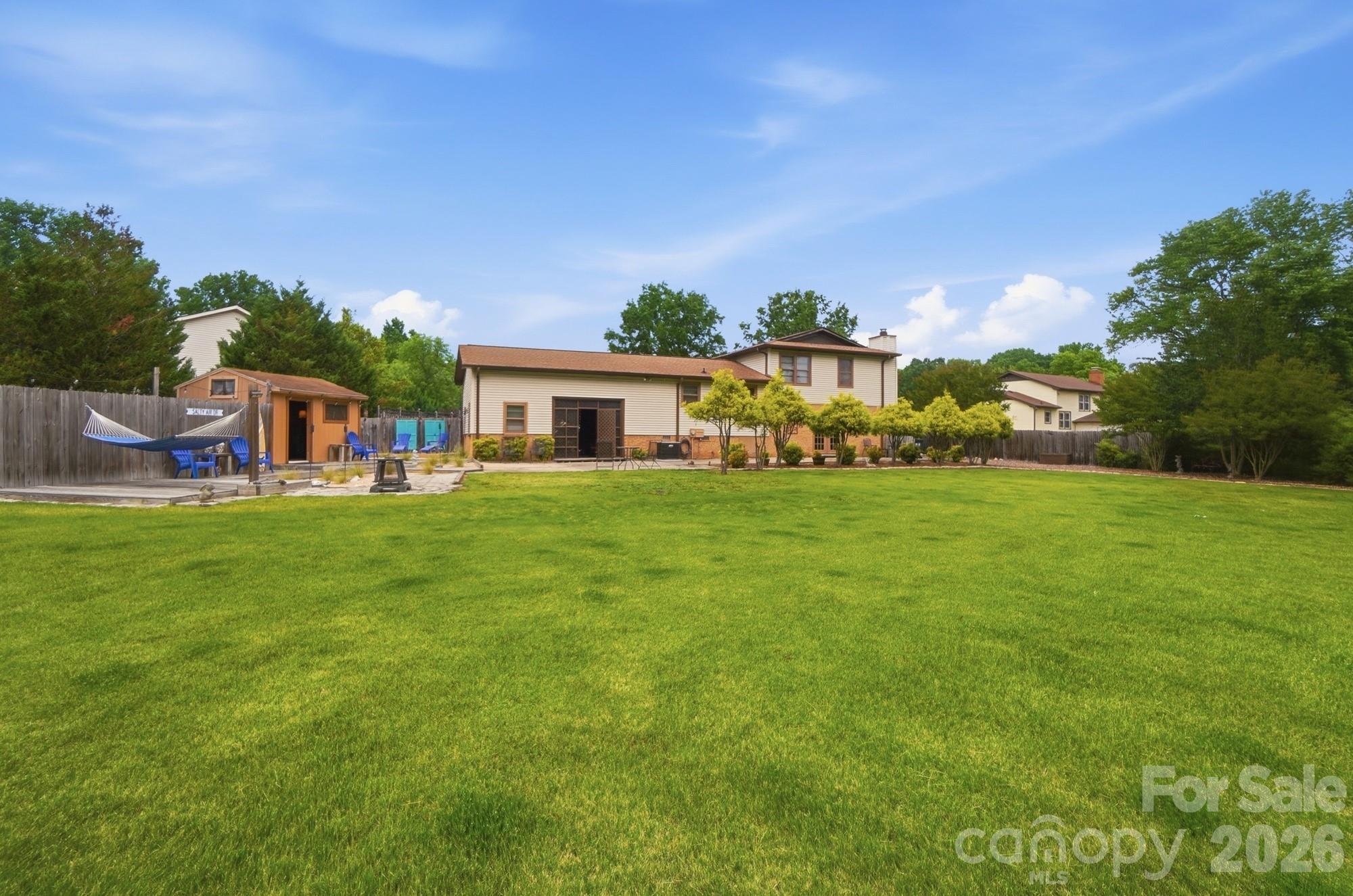 12006 Swanee Lane Charlotte NC 28273