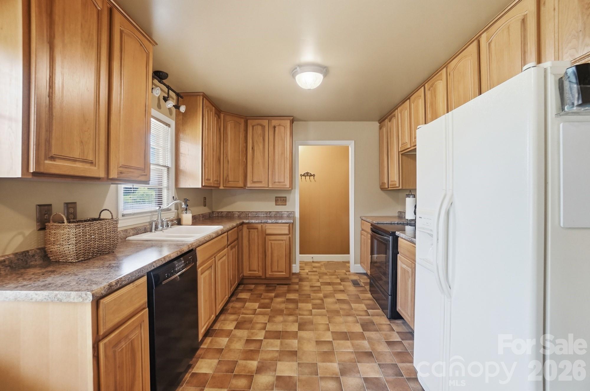 12006 Swanee Lane Charlotte NC 28273