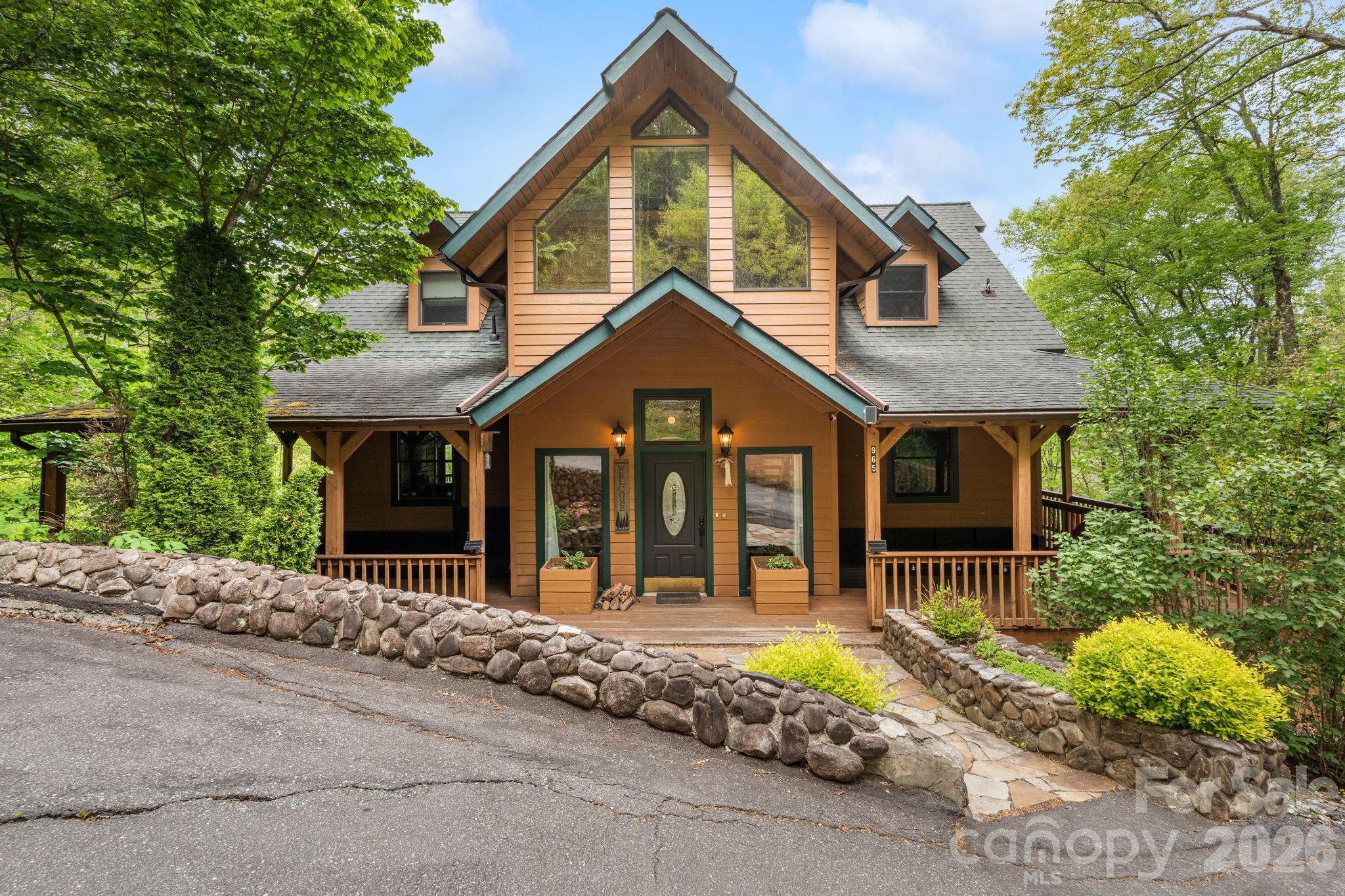 965 Winterstar Loop Burnsville NC 28714