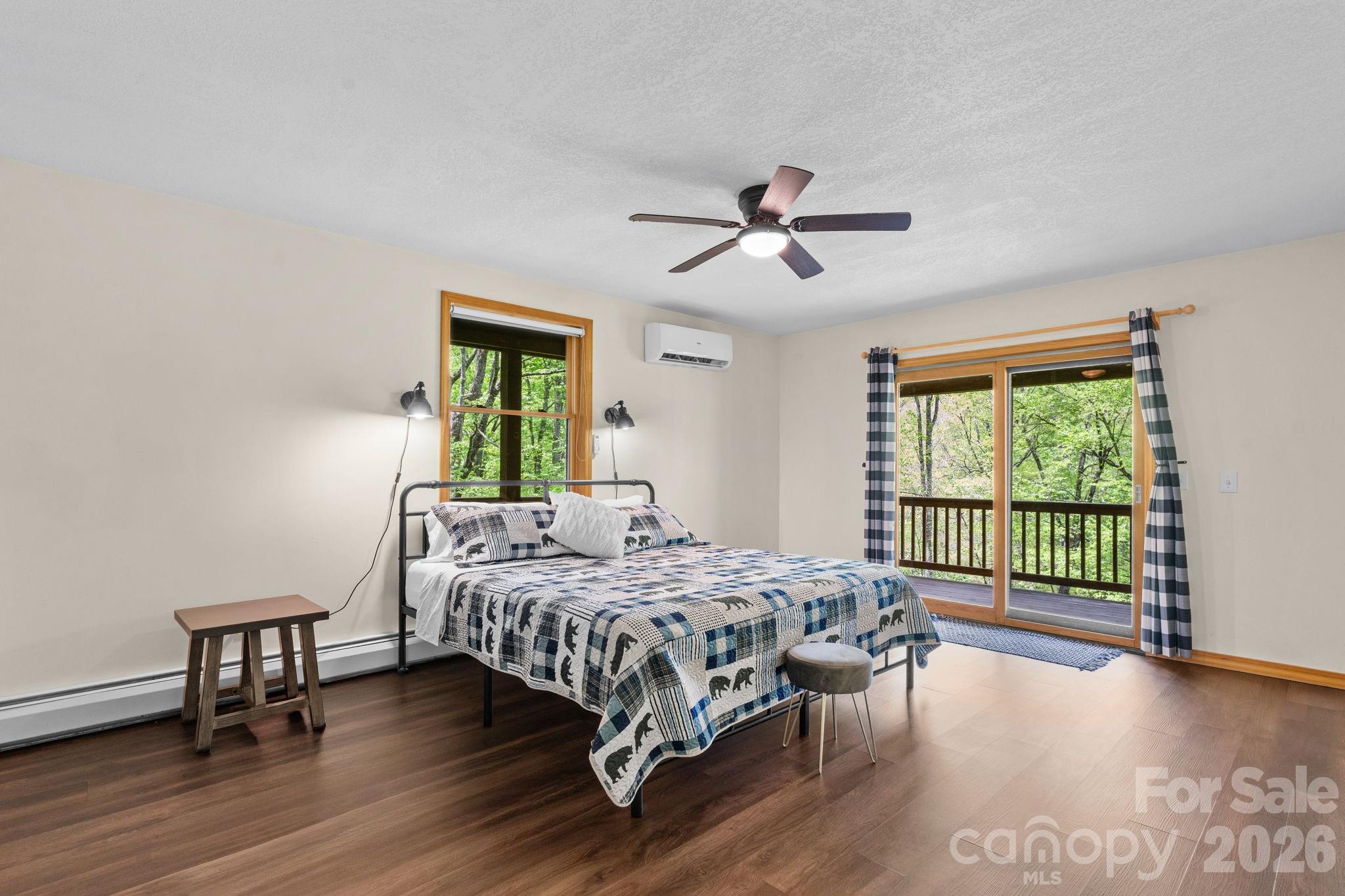 965 Winterstar Loop Burnsville NC 28714