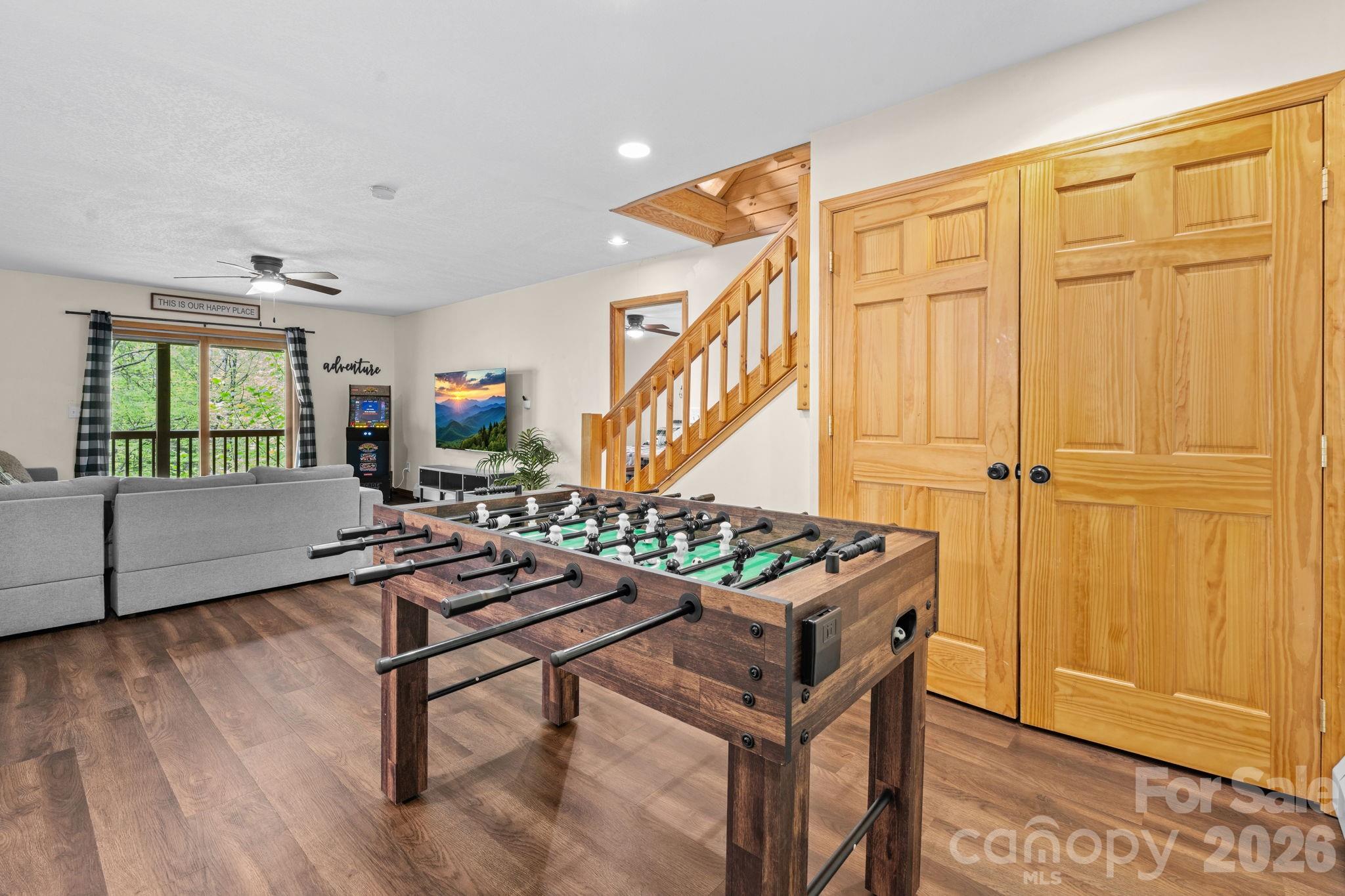 965 Winterstar Loop Burnsville NC 28714