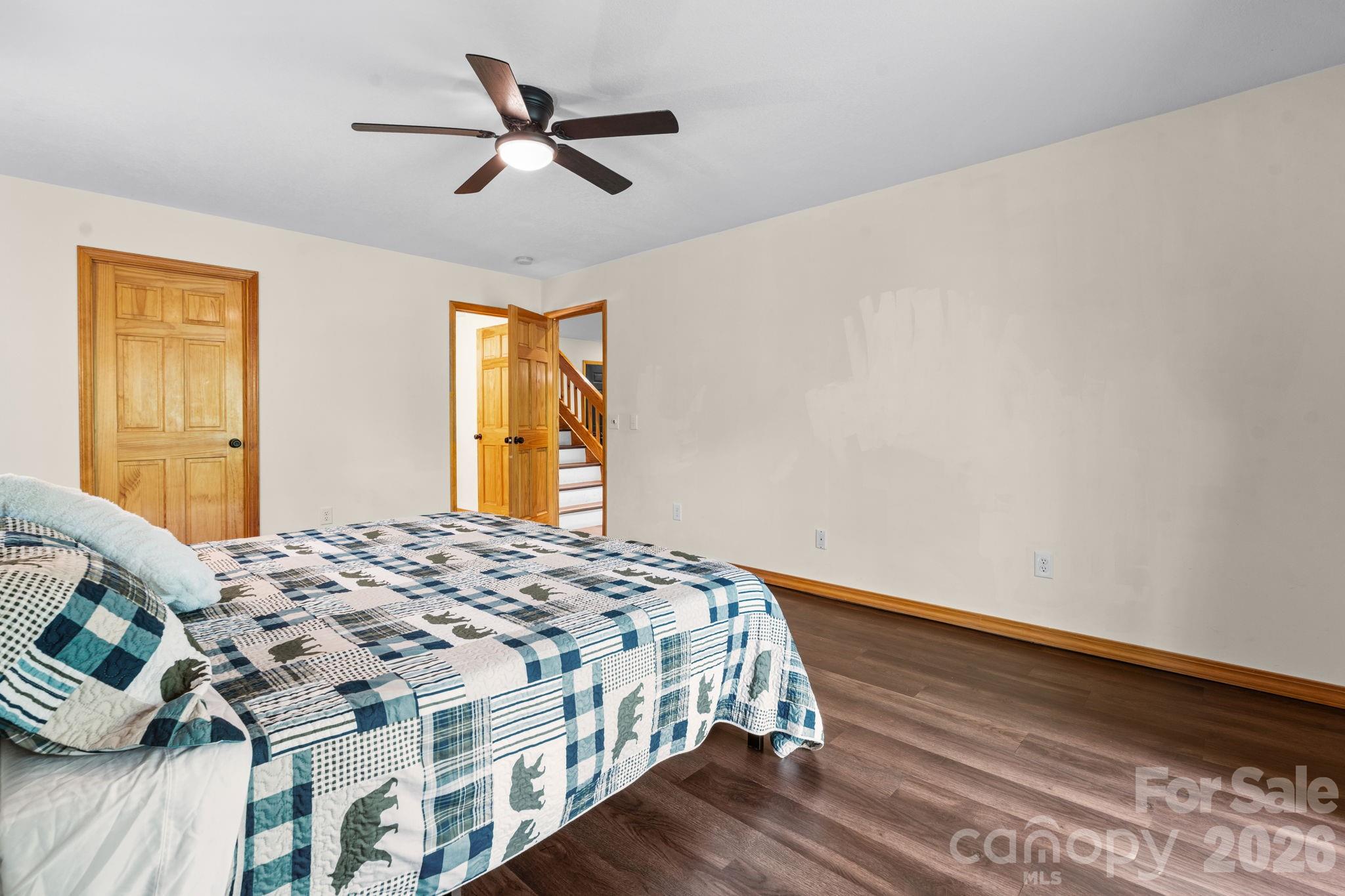 965 Winterstar Loop Burnsville NC 28714