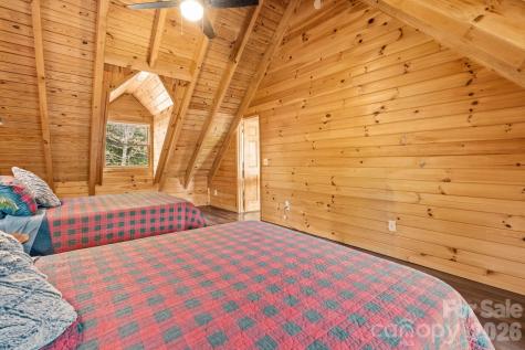 965 Winterstar Loop Burnsville NC 28714