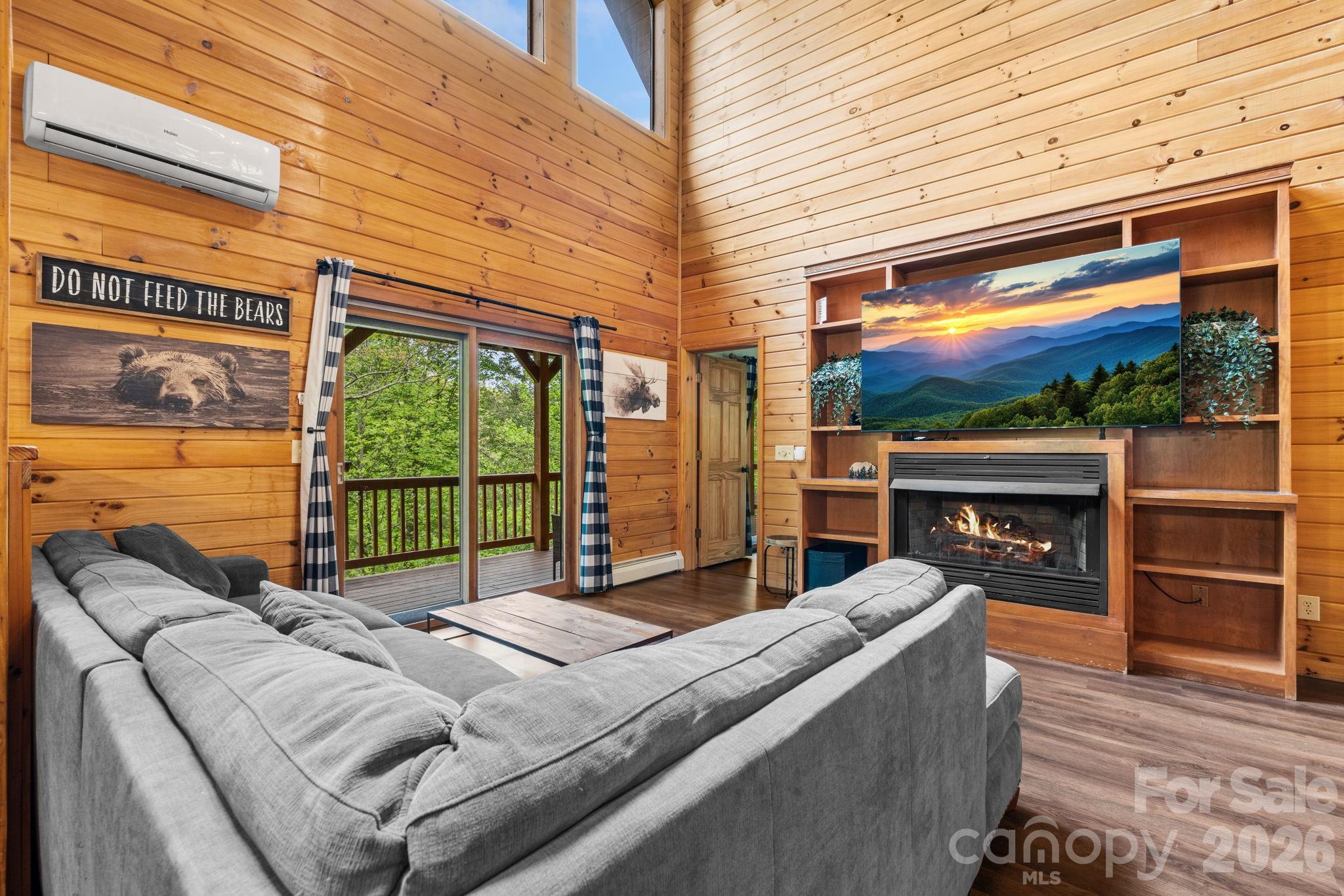 965 Winterstar Loop Burnsville NC 28714