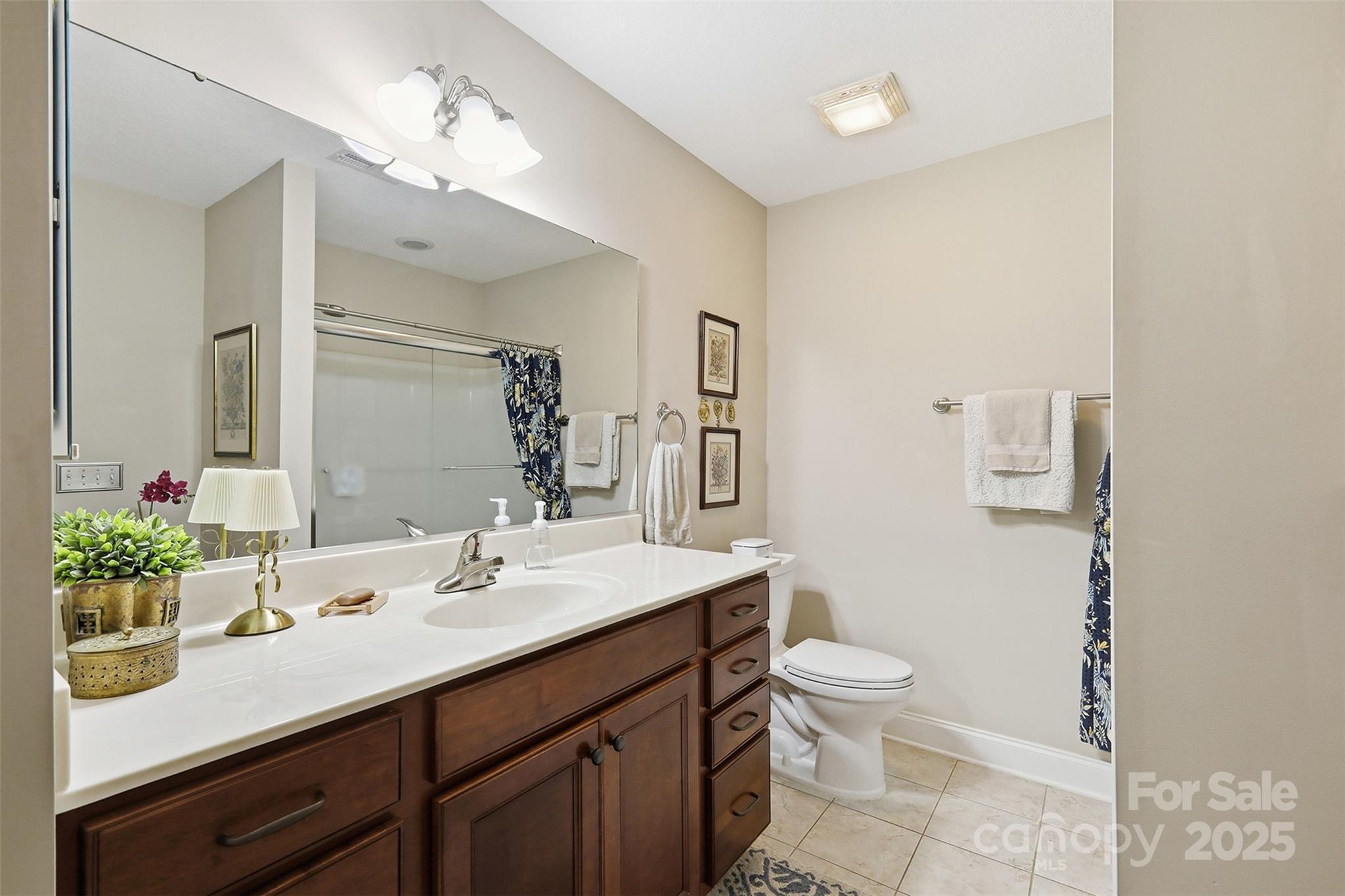 817 Wynnshire Drive Hickory NC 28601