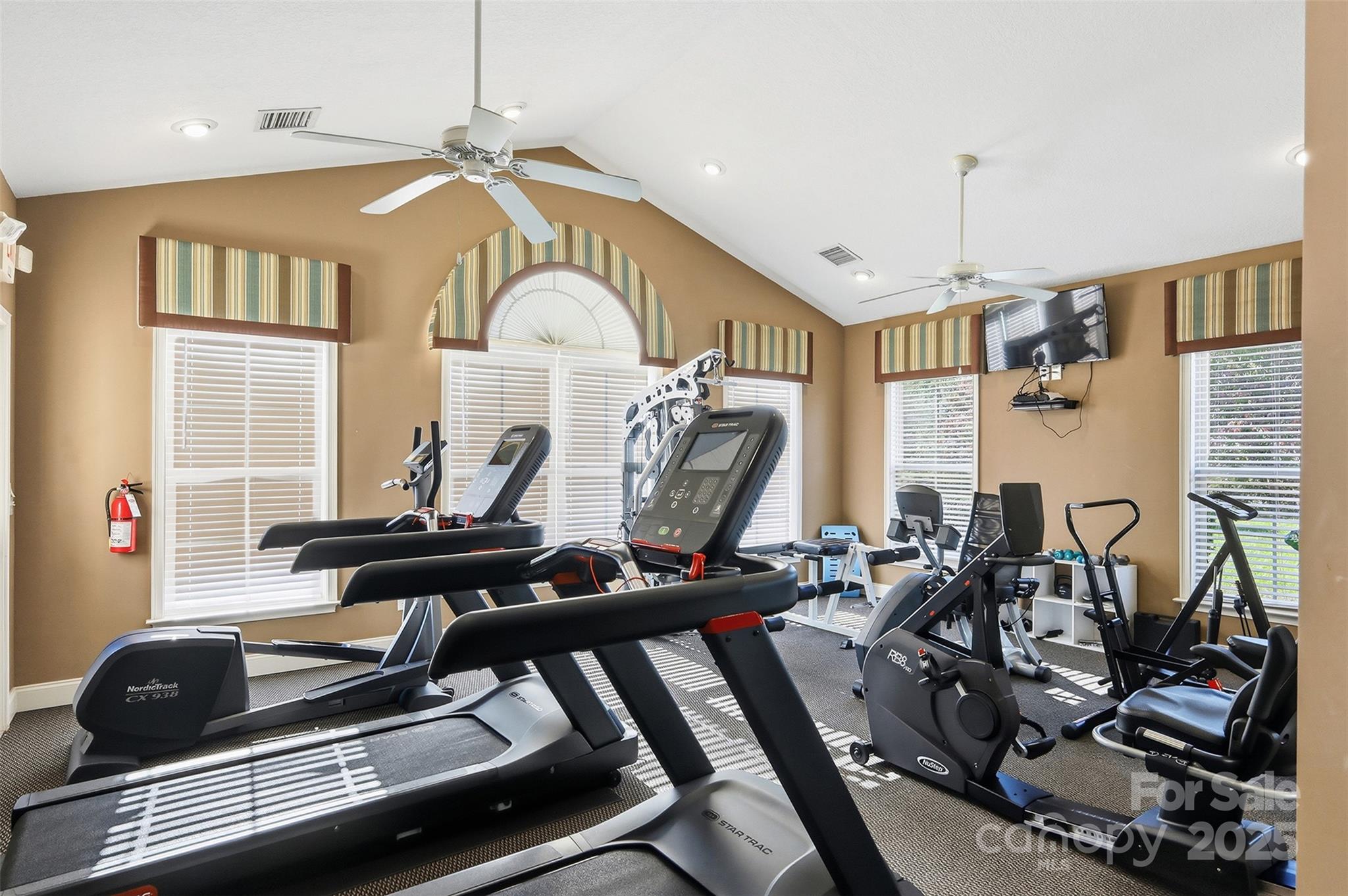 817 Wynnshire Drive Hickory NC 28601