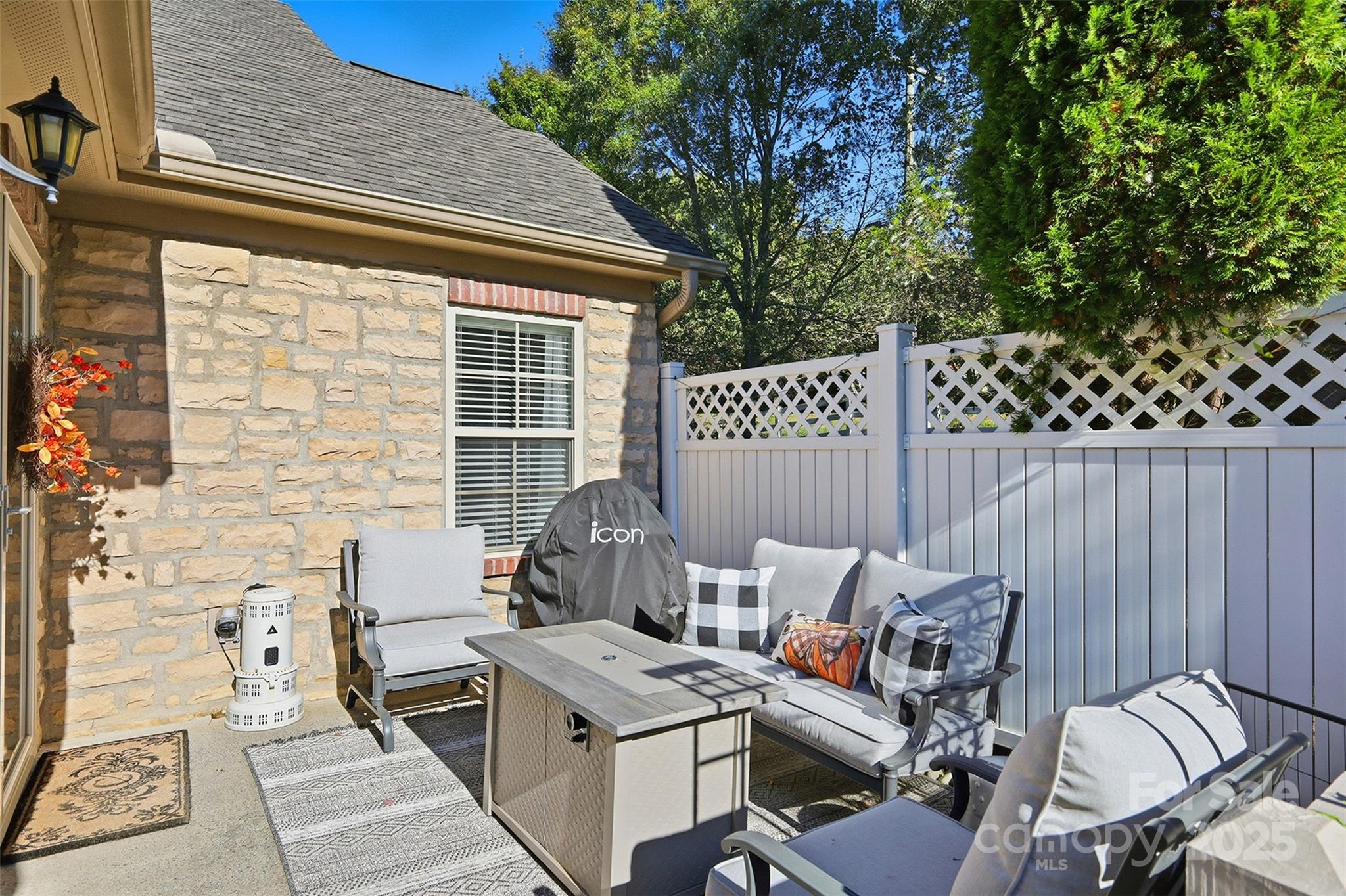 817 Wynnshire Drive Hickory NC 28601
