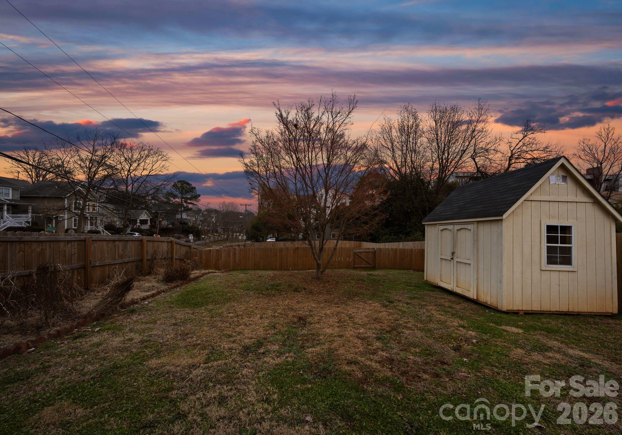 1424 Nandina Street Charlotte NC 28205
