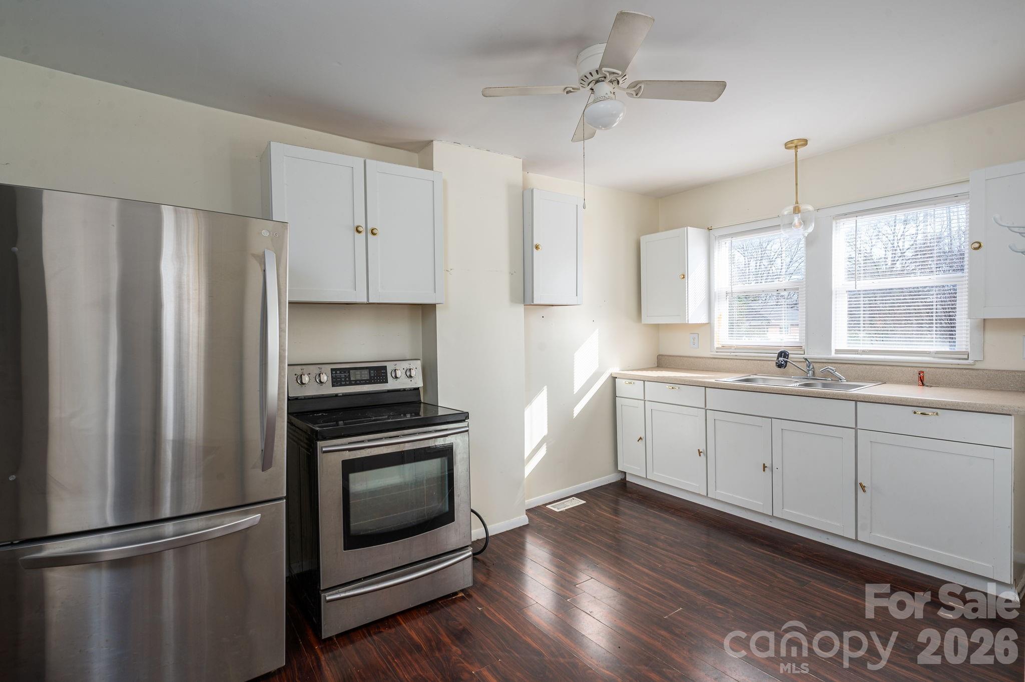 329 W Main Street Lincolnton NC 28092