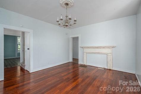329 W Main Street Lincolnton NC 28092