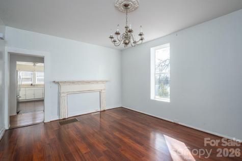 329 W Main Street Lincolnton NC 28092