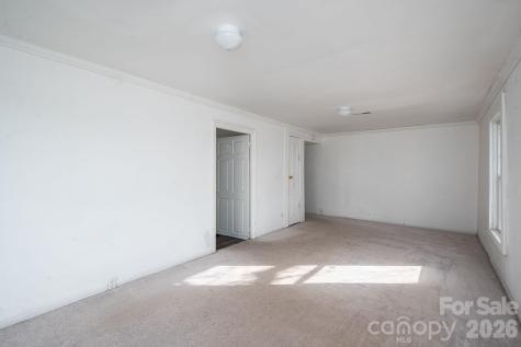 329 W Main Street Lincolnton NC 28092