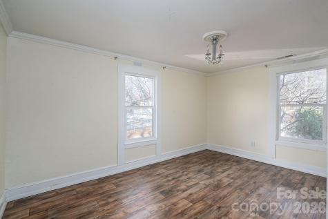 329 W Main Street Lincolnton NC 28092