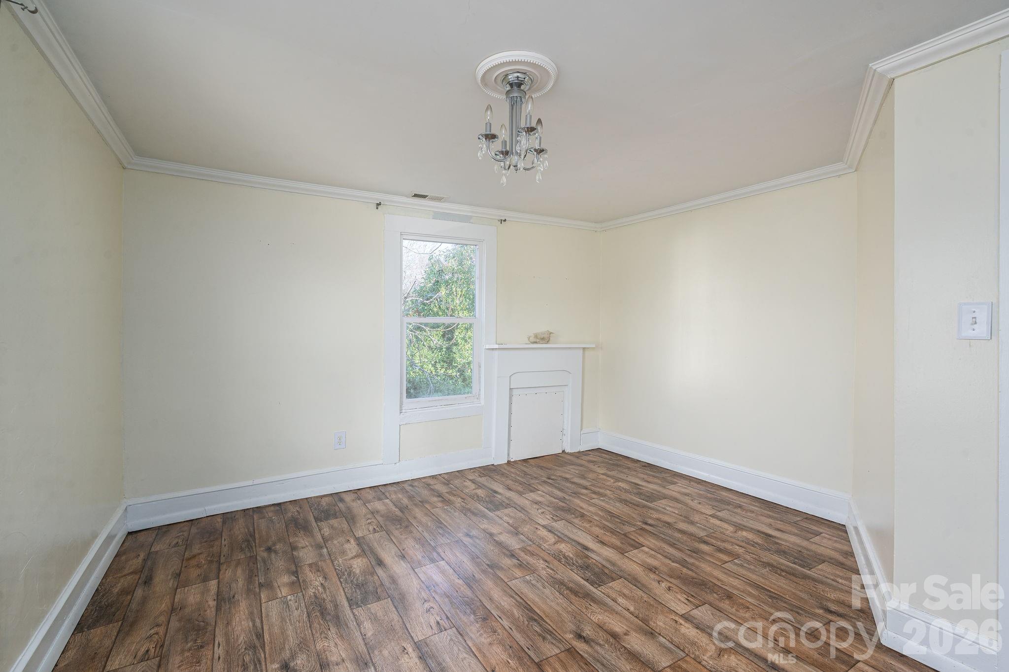 329 W Main Street Lincolnton NC 28092