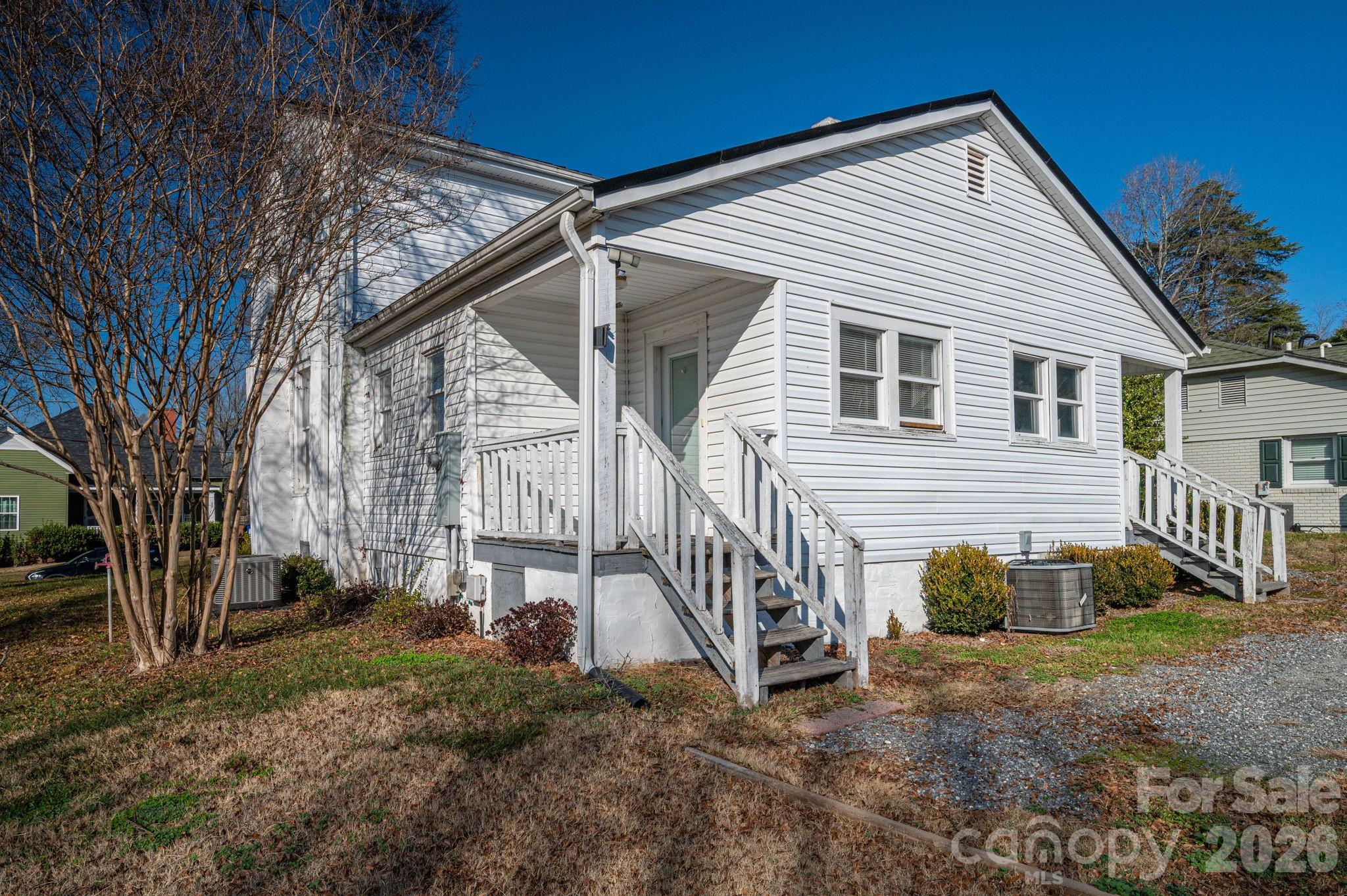 329 W Main Street Lincolnton NC 28092
