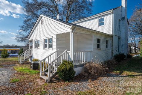 329 W Main Street Lincolnton NC 28092