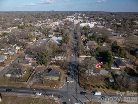 329 W Main Street Lincolnton NC 28092