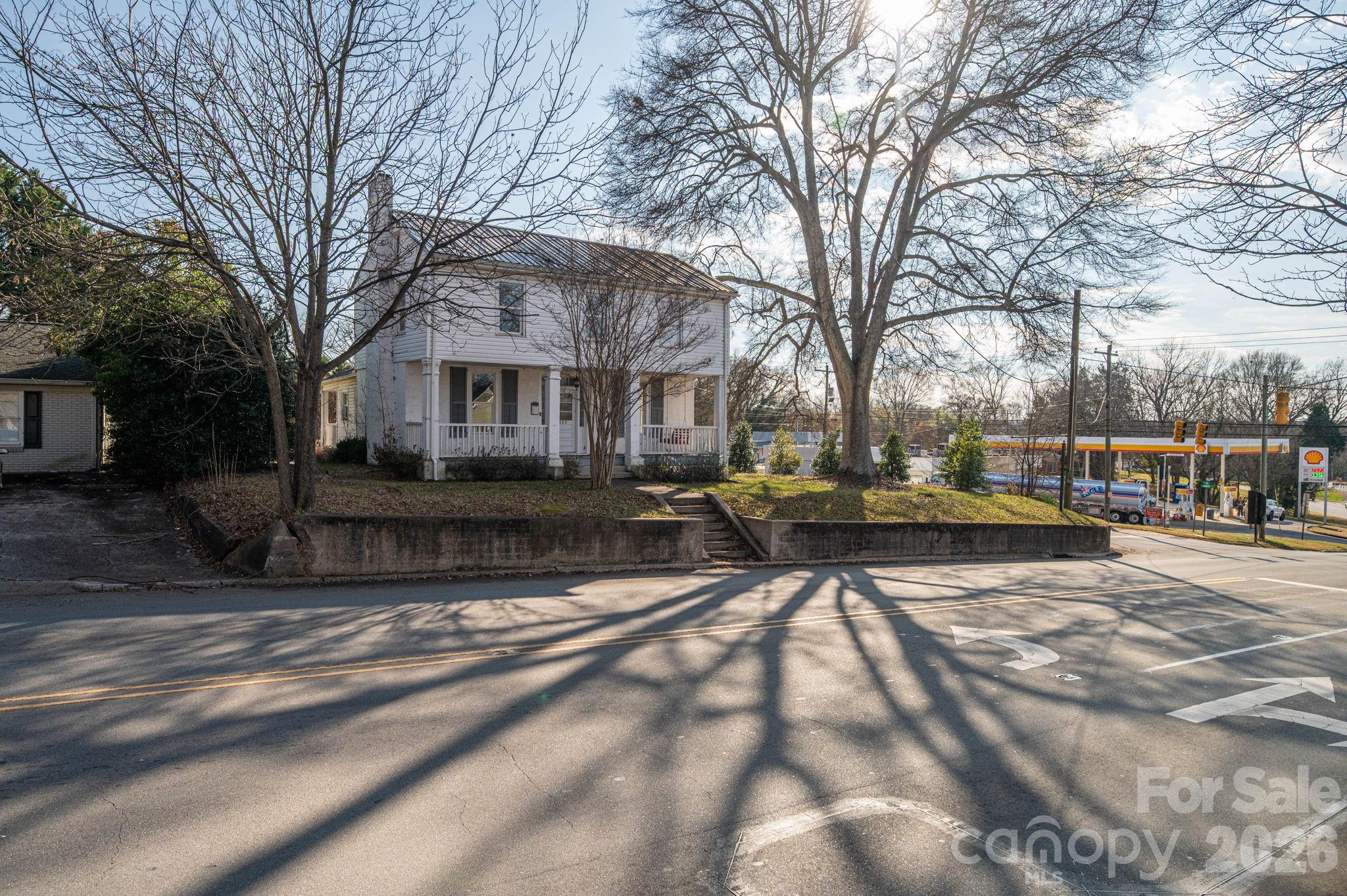 329 W Main Street Lincolnton NC 28092