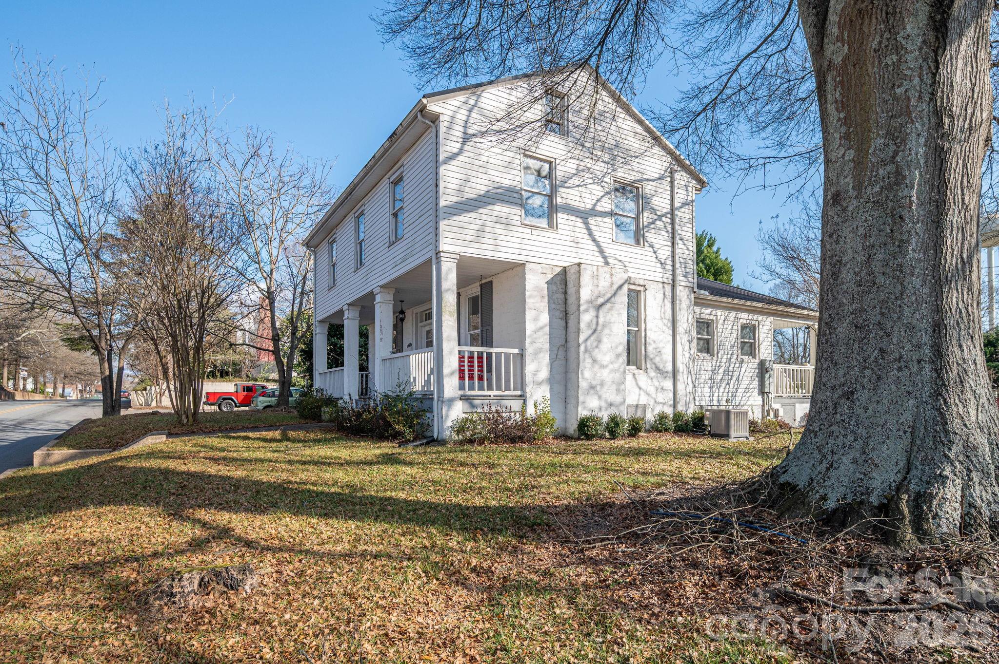329 W Main Street Lincolnton NC 28092