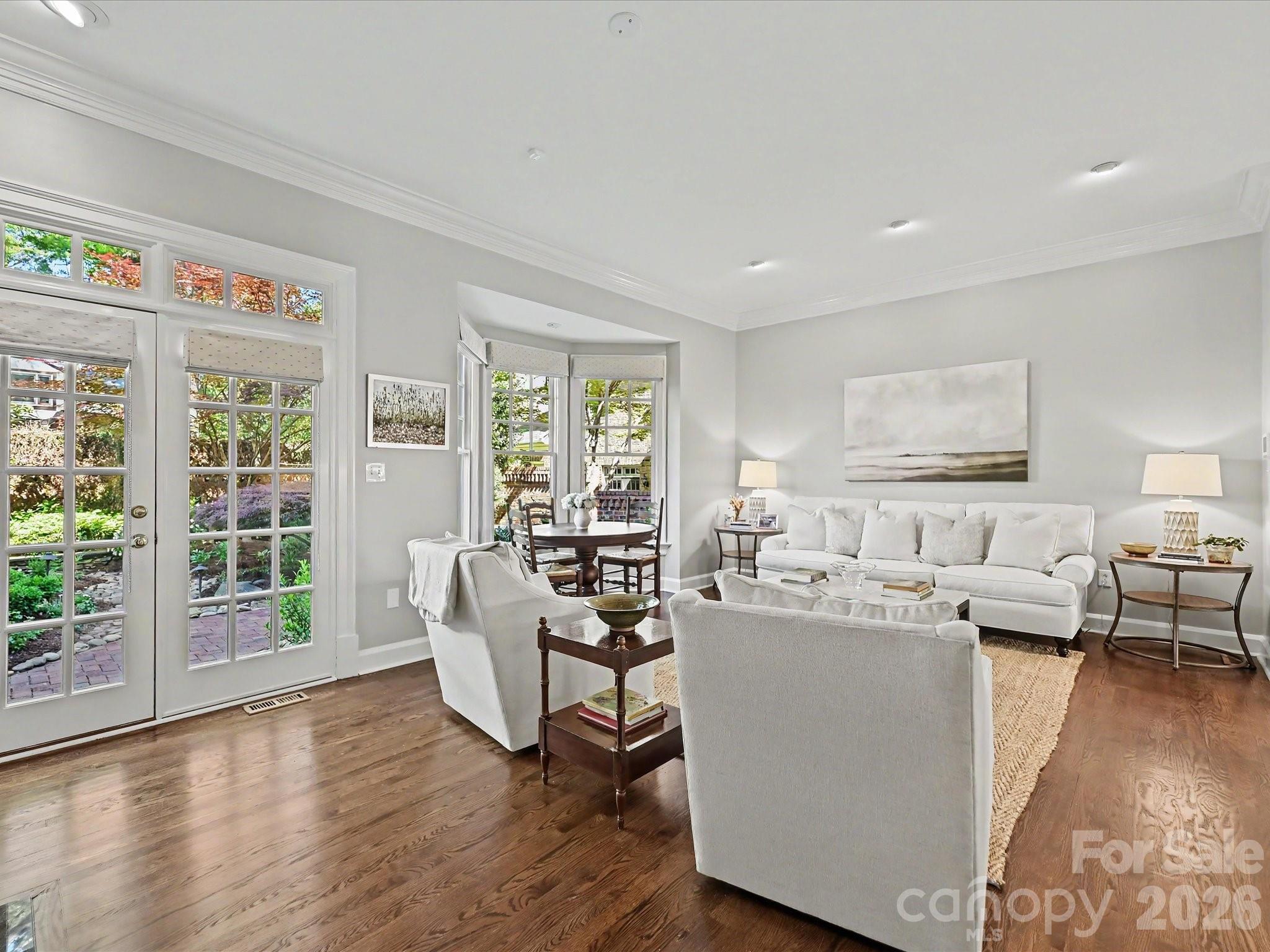 1117 Dilworth Crescent Row Charlotte NC 28203