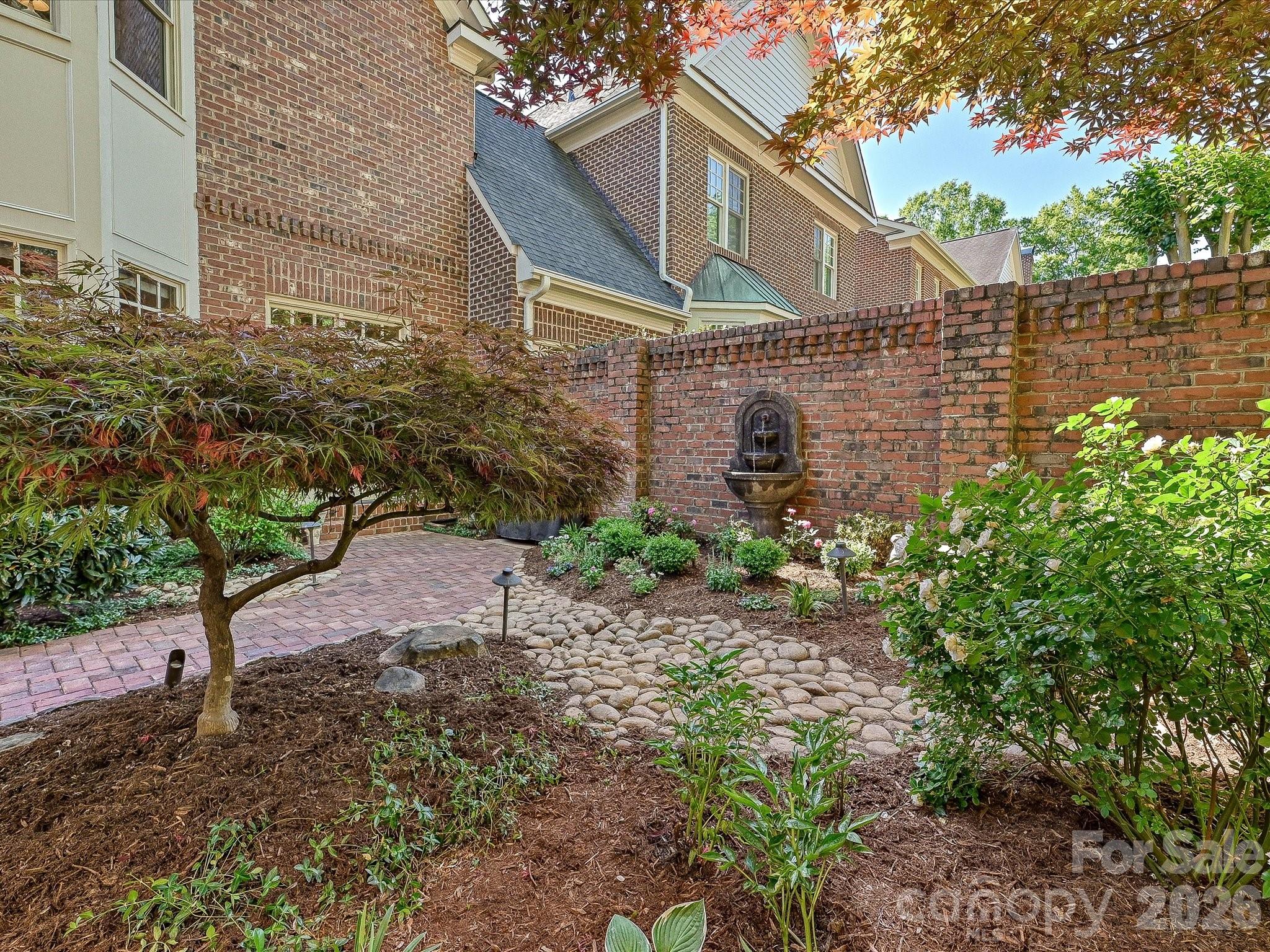 1117 Dilworth Crescent Row Charlotte NC 28203