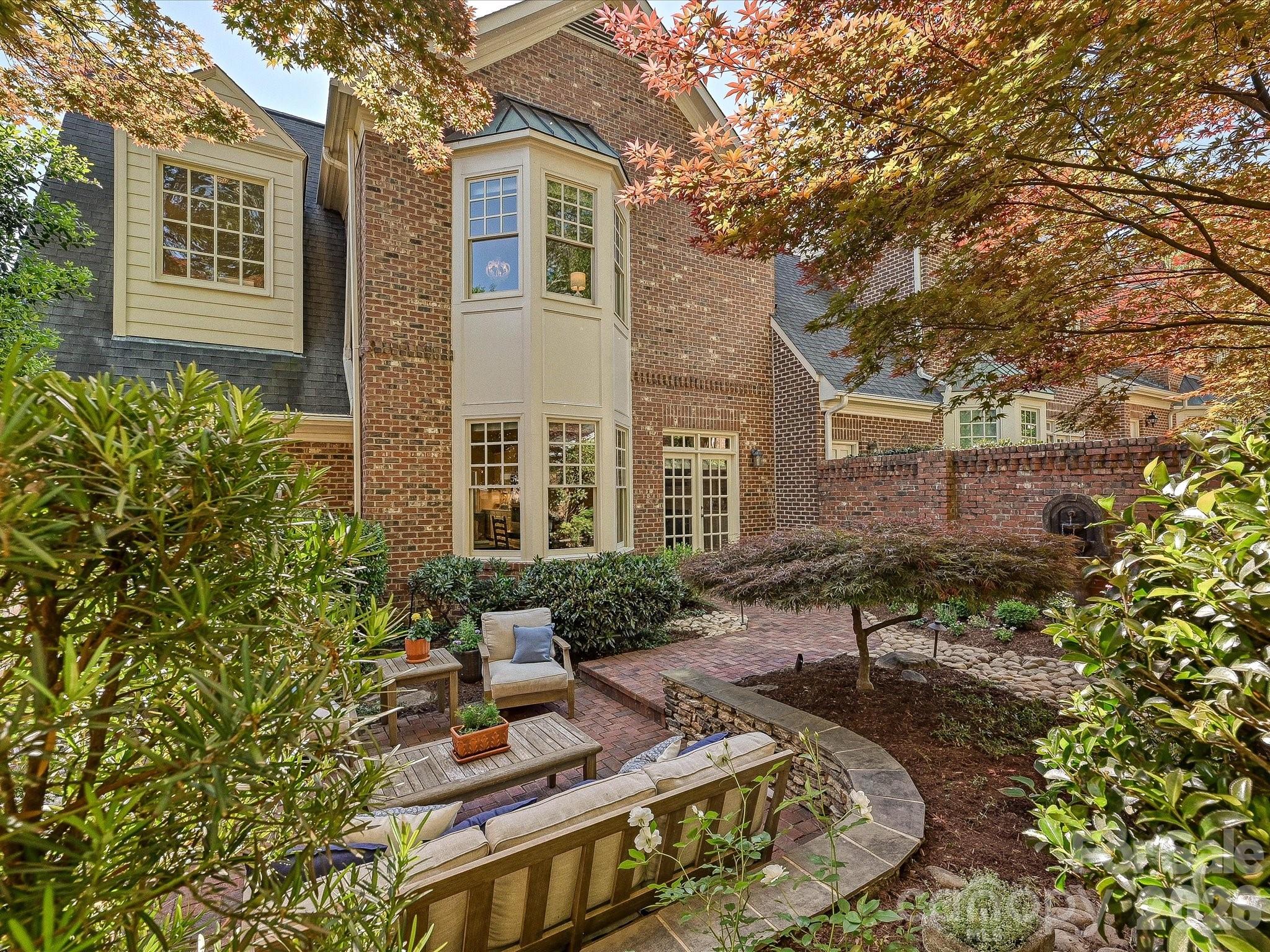 1117 Dilworth Crescent Row Charlotte NC 28203
