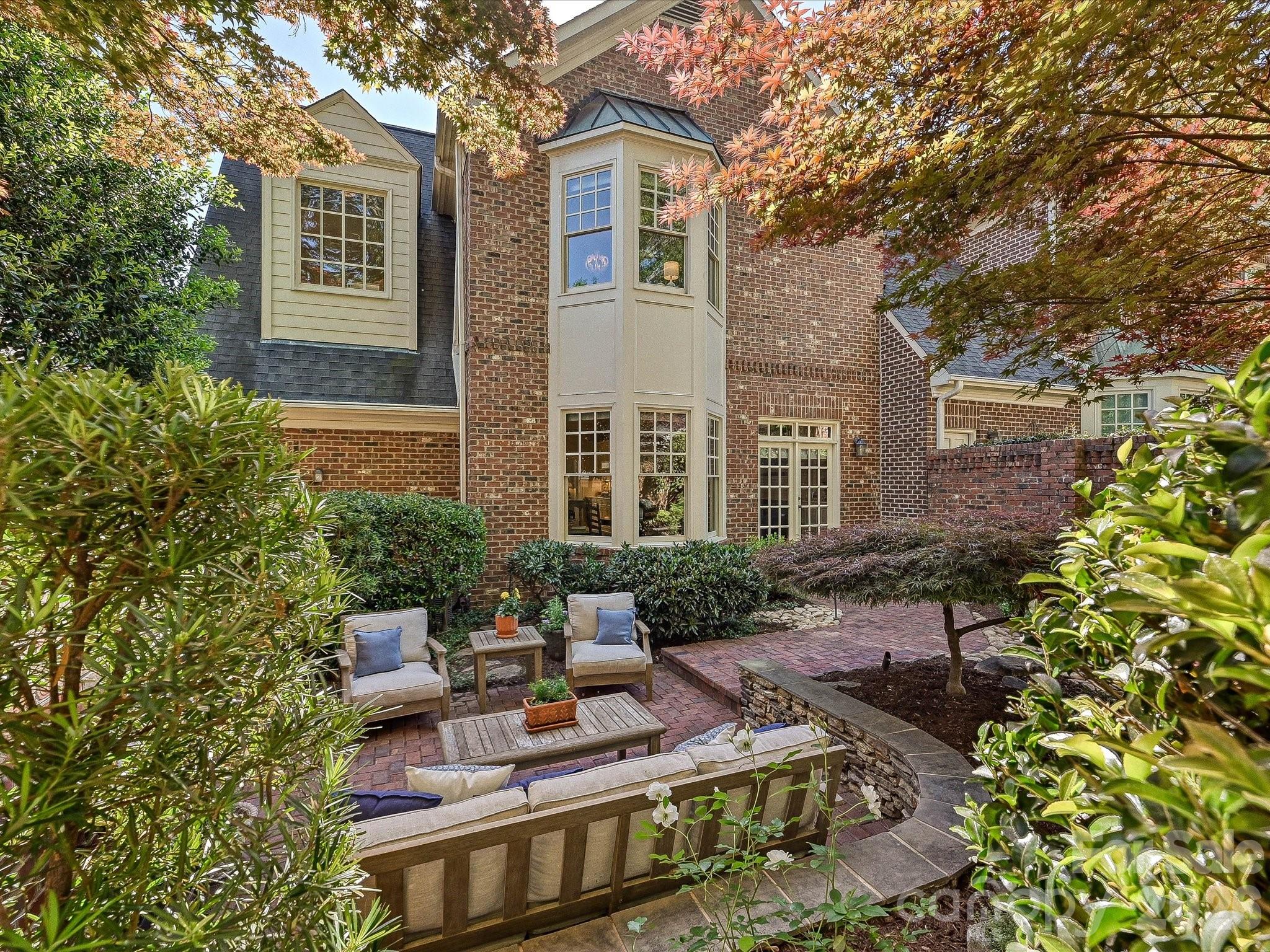 1117 Dilworth Crescent Row Charlotte NC 28203