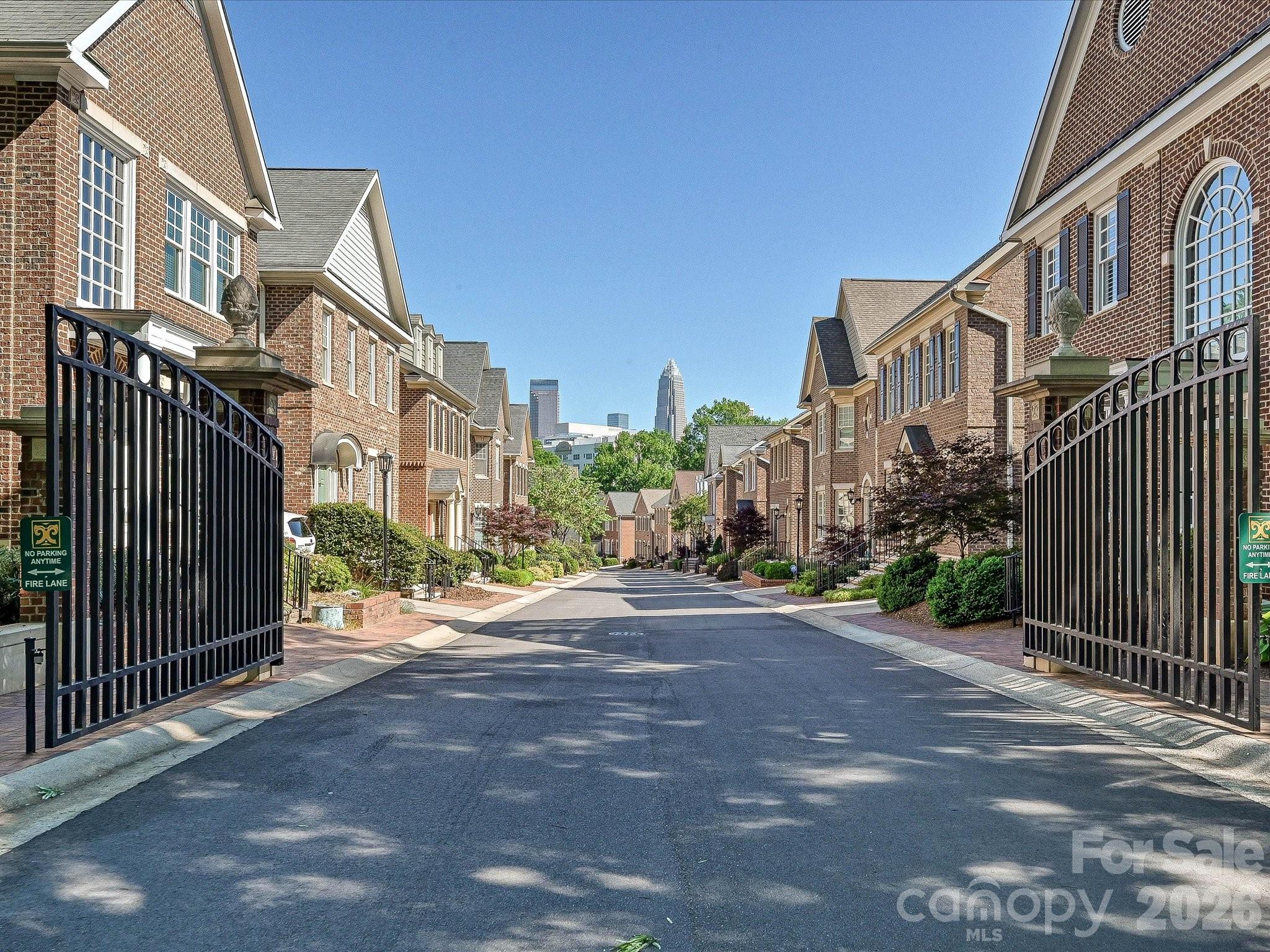 1117 Dilworth Crescent Row Charlotte NC 28203
