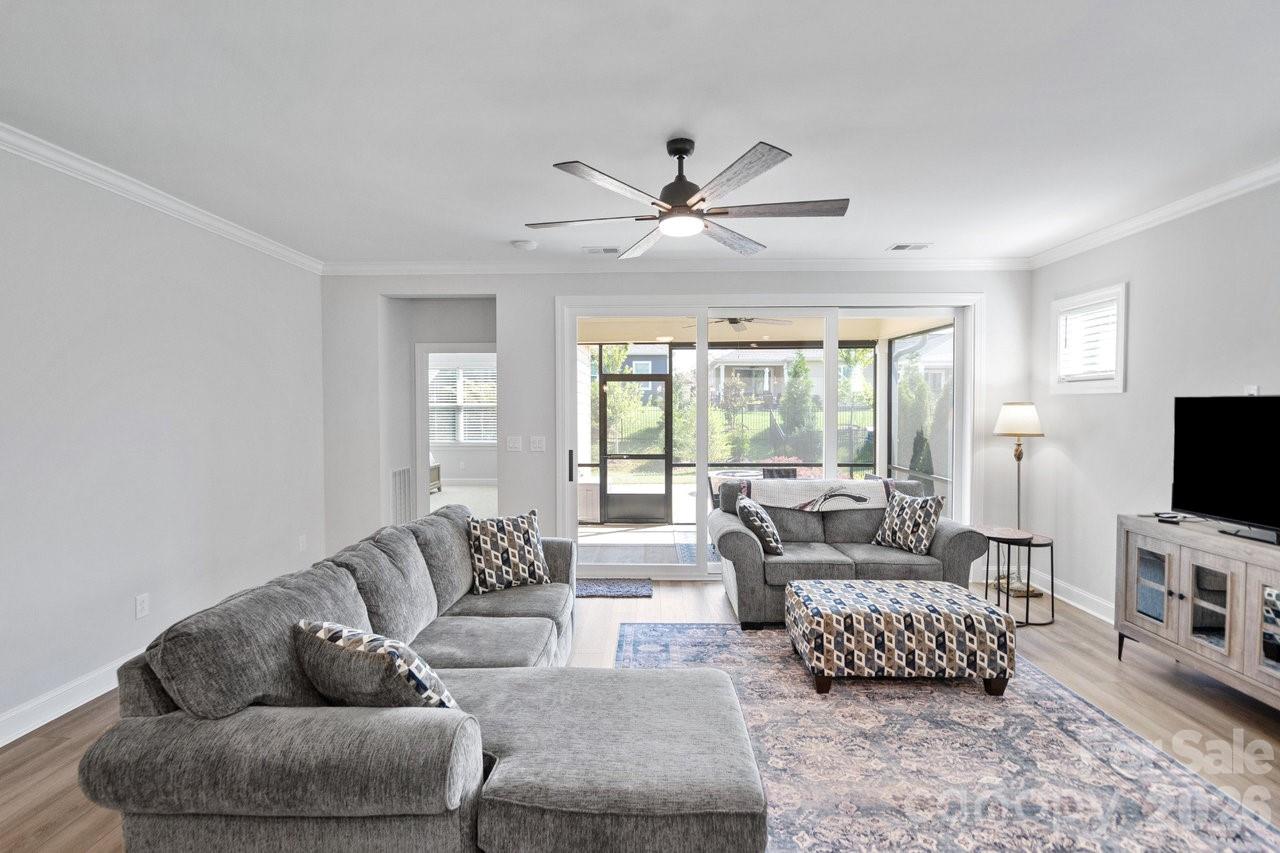 6096 Pier Drive Denver NC 28037
