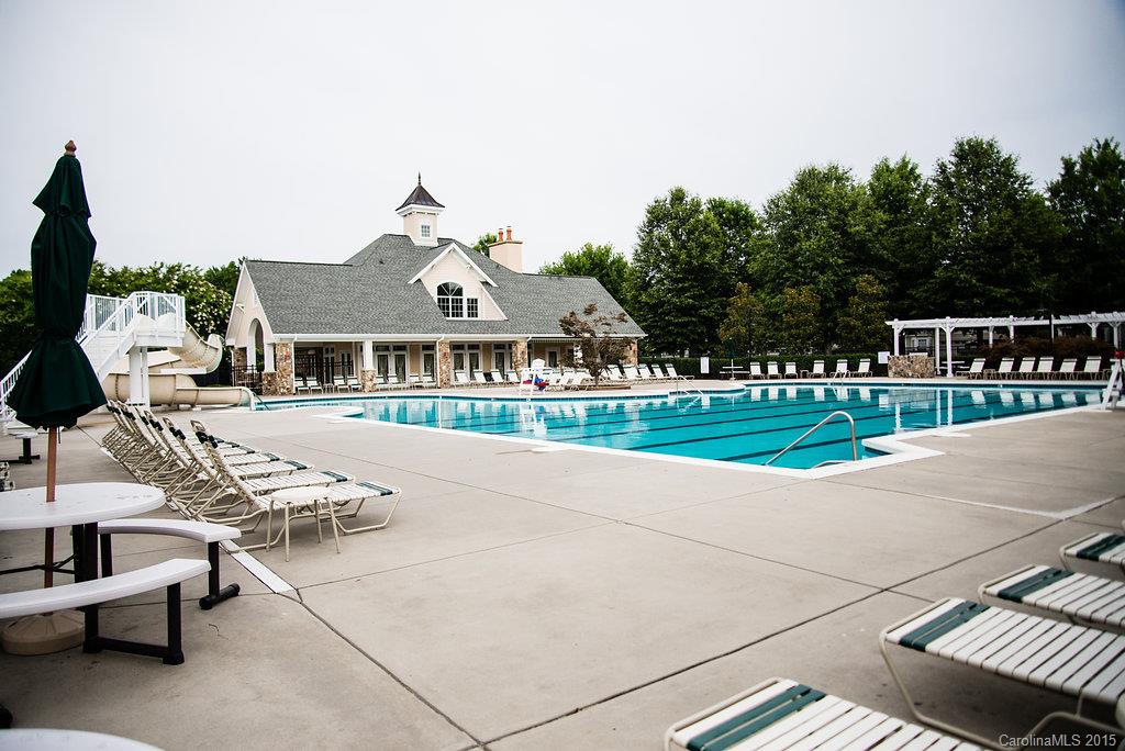 1323 Millbank Drive Matthews NC 28104