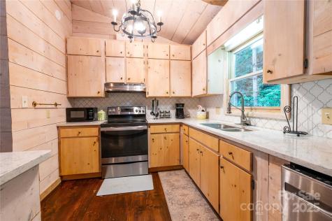 479 Big Ridge Road Burnsville NC 28714