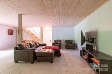 479 Big Ridge Road Burnsville NC 28714