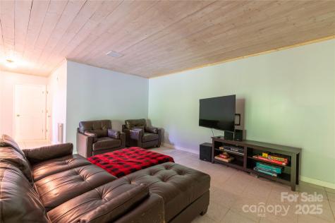 479 Big Ridge Road Burnsville NC 28714