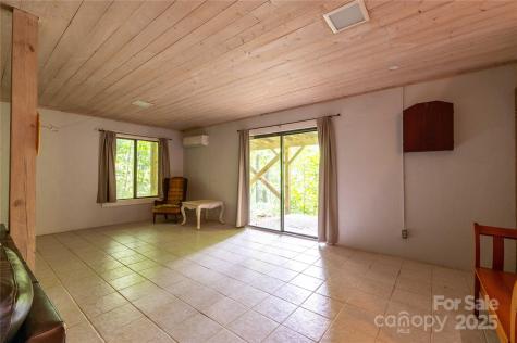 479 Big Ridge Road Burnsville NC 28714