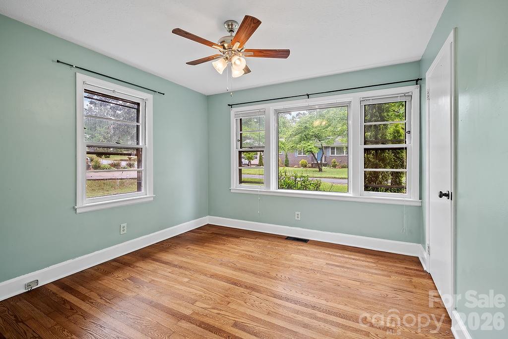 1106 Cherokee Drive Hendersonville NC 28739