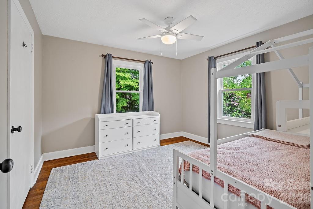 1106 Cherokee Drive Hendersonville NC 28739