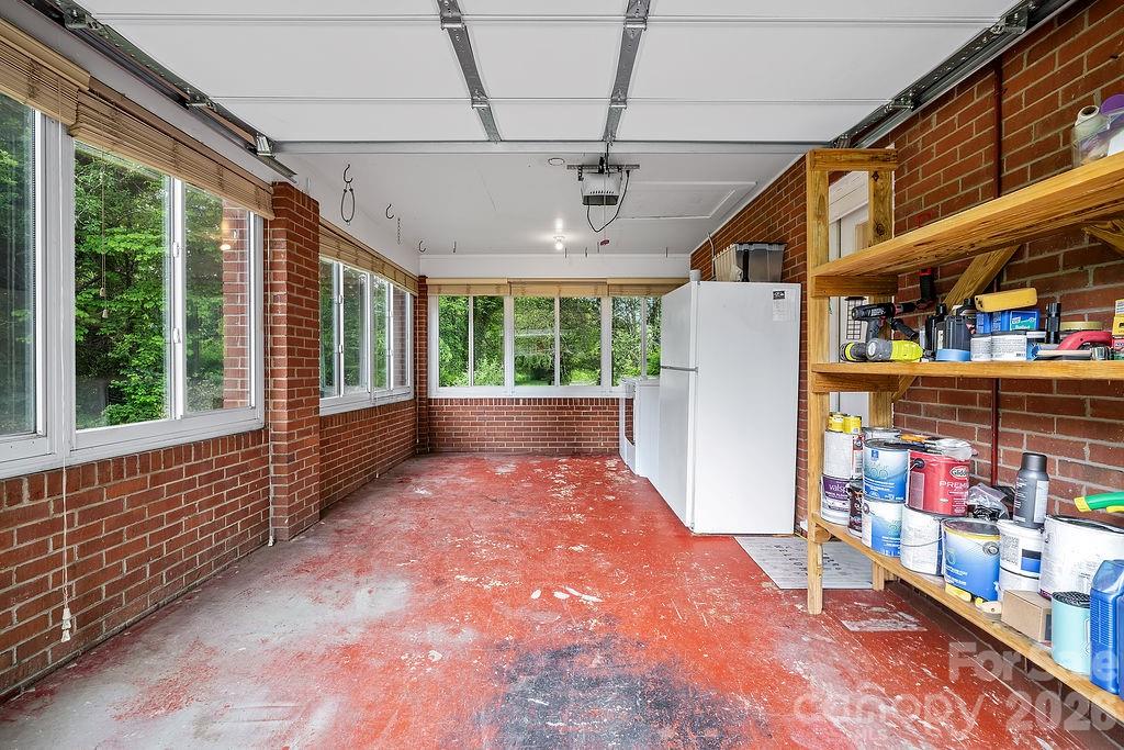 1106 Cherokee Drive Hendersonville NC 28739