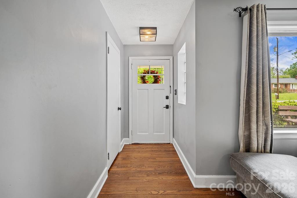 1106 Cherokee Drive Hendersonville NC 28739