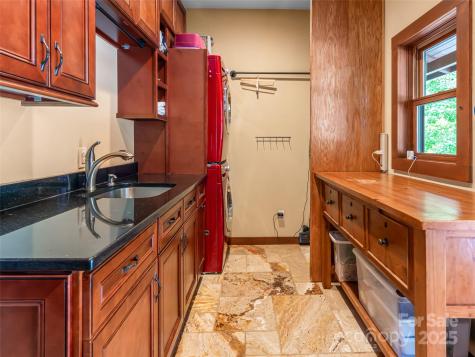 130 Bluff Creek Terrace Candler NC 28715