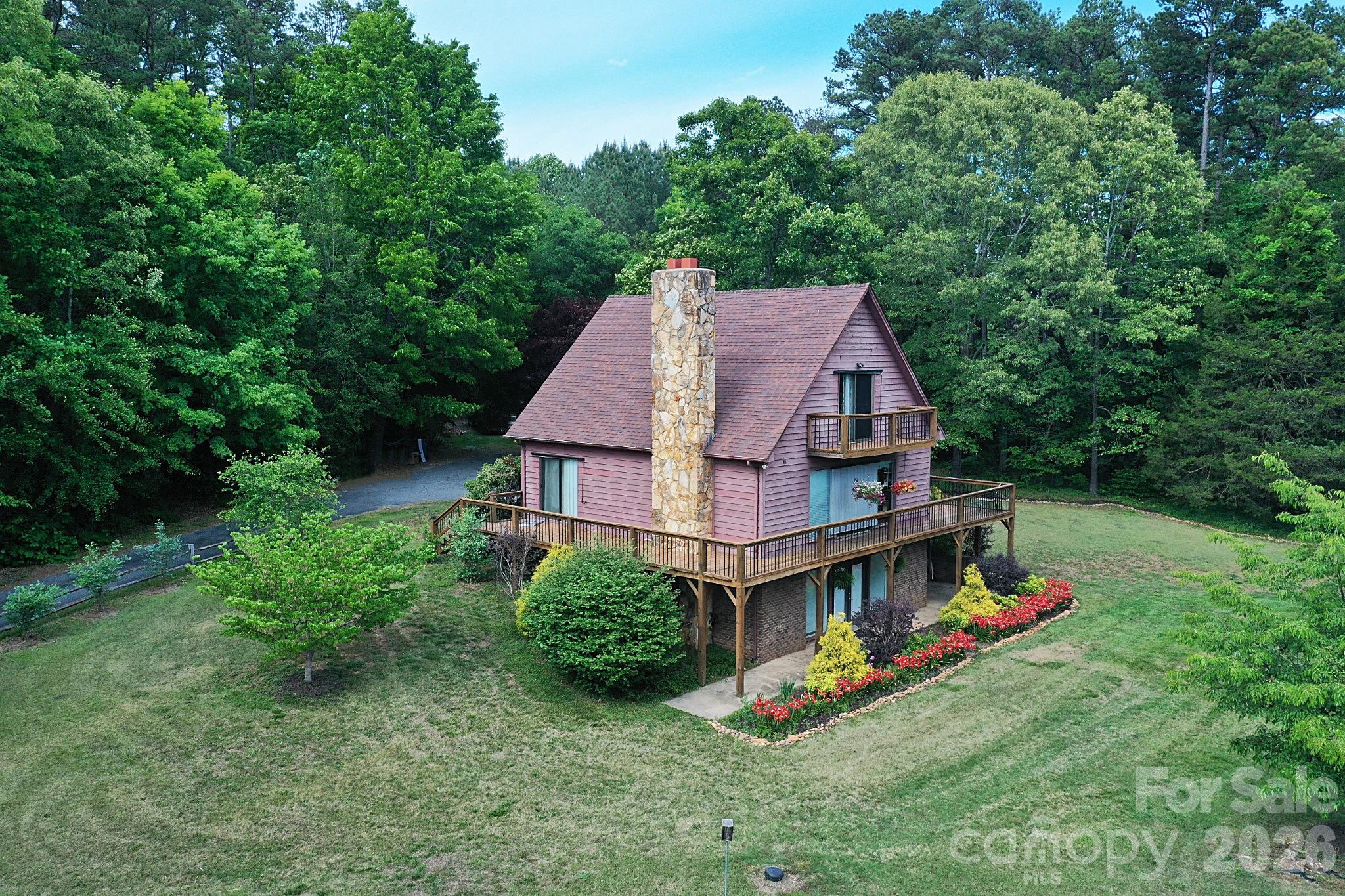 86 King Arthurs Court Hickory NC 28601