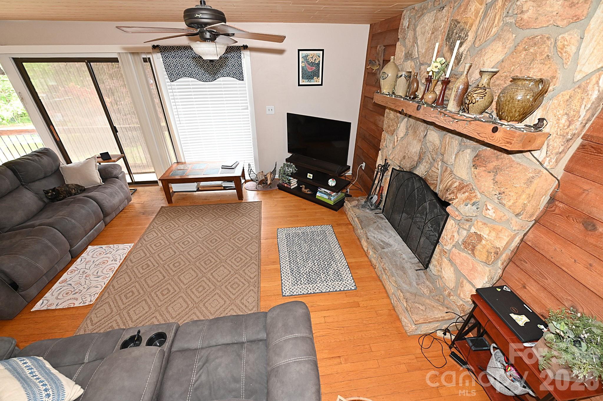 86 King Arthurs Court Hickory NC 28601