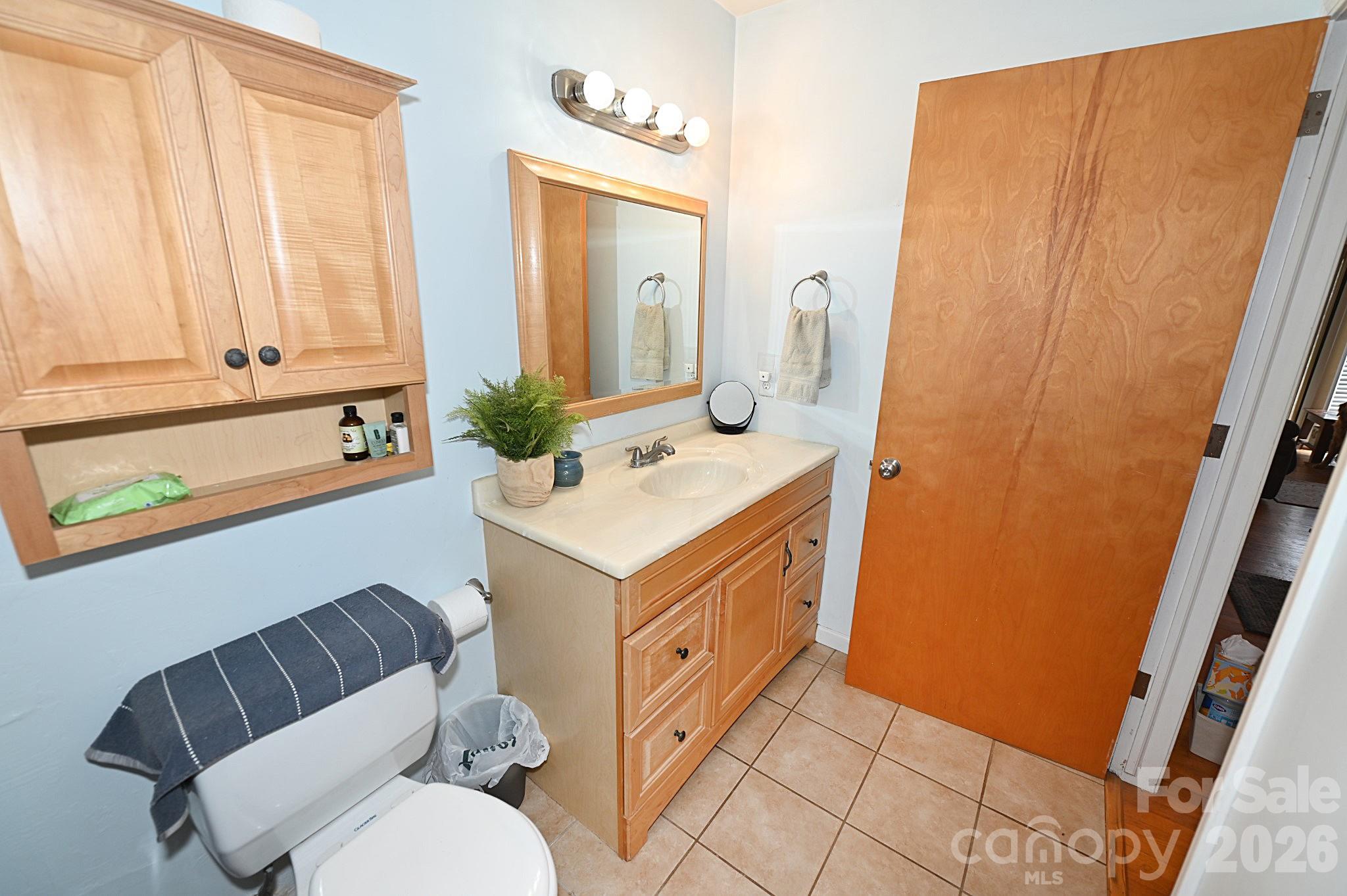 86 King Arthurs Court Hickory NC 28601