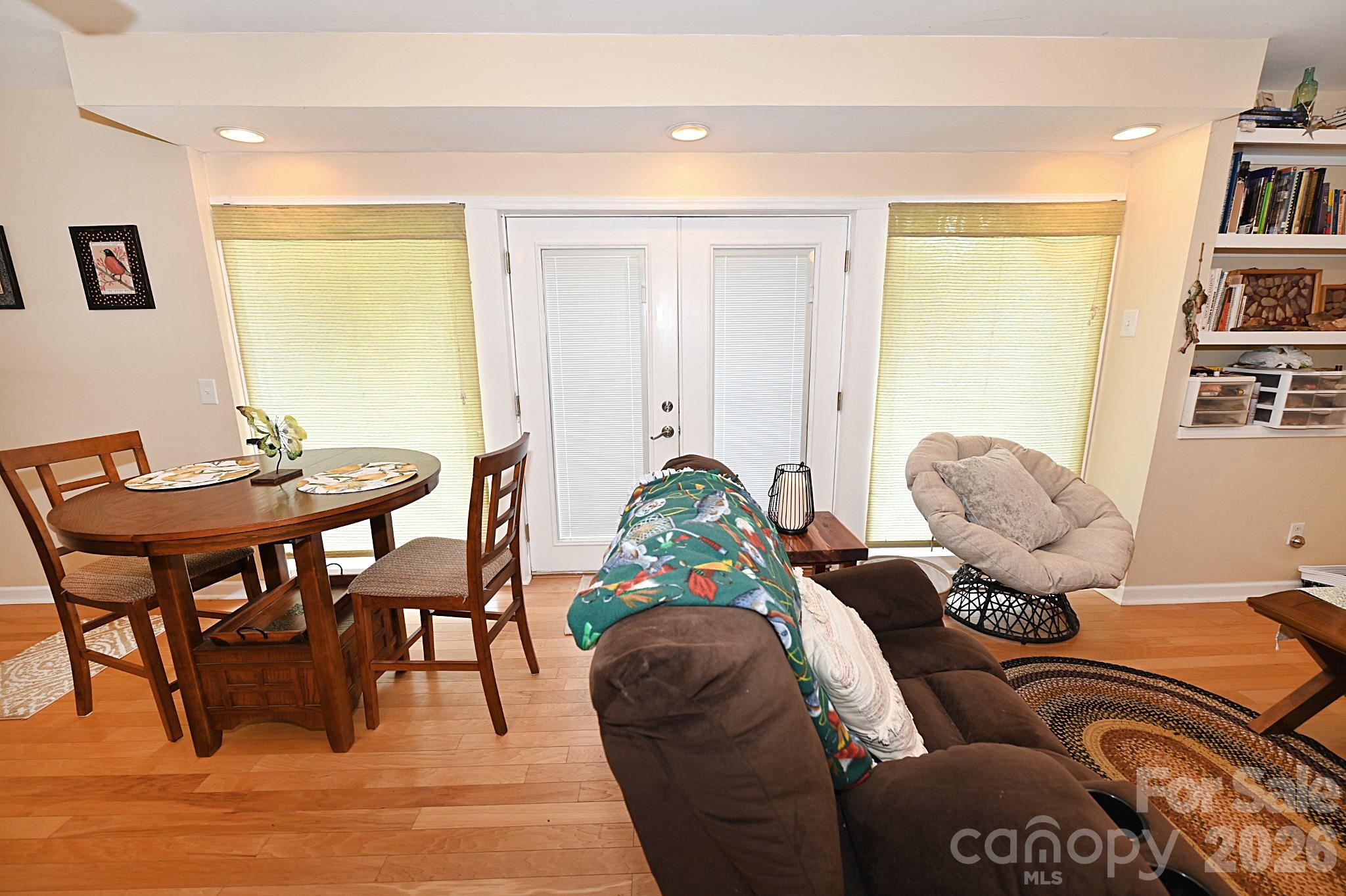 86 King Arthurs Court Hickory NC 28601