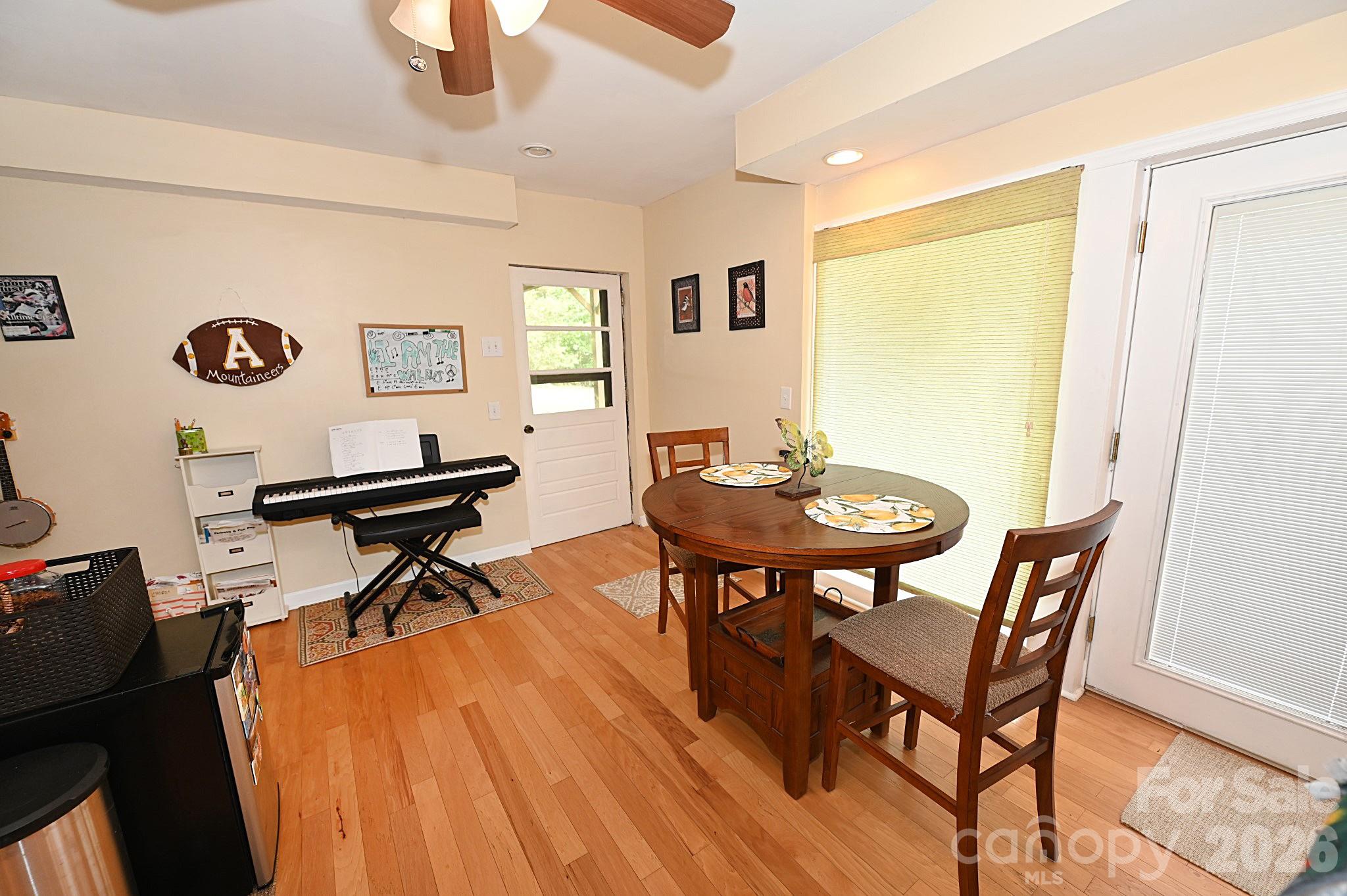 86 King Arthurs Court Hickory NC 28601