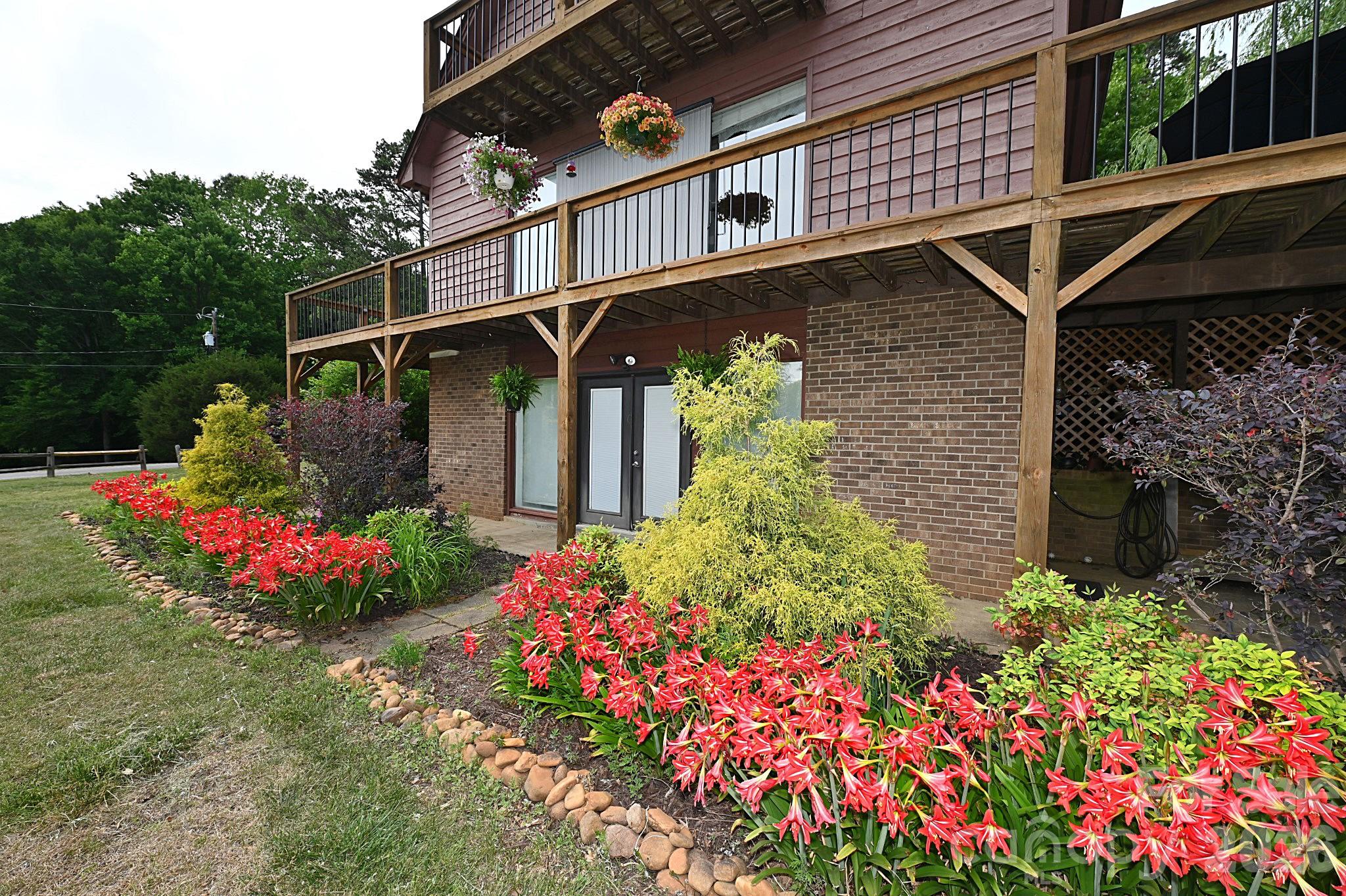 86 King Arthurs Court Hickory NC 28601