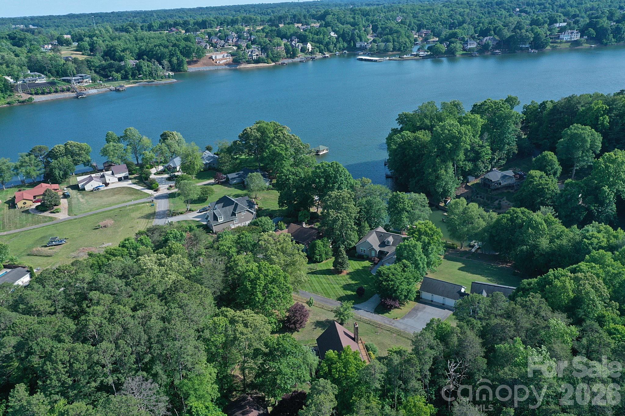 86 King Arthurs Court Hickory NC 28601